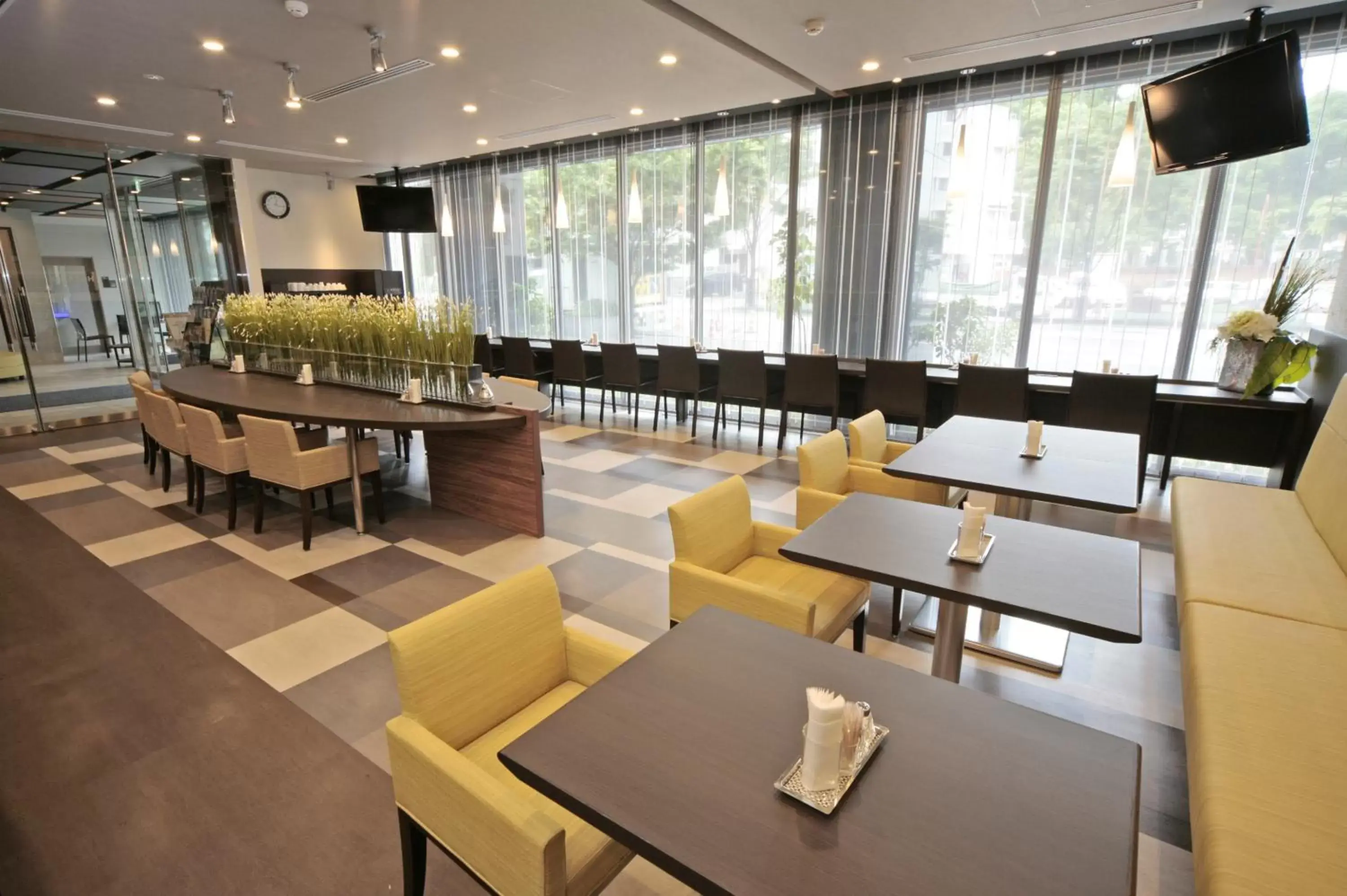 Restaurant/Places to Eat in Dormy Inn Premium Hakata Canal City Mae