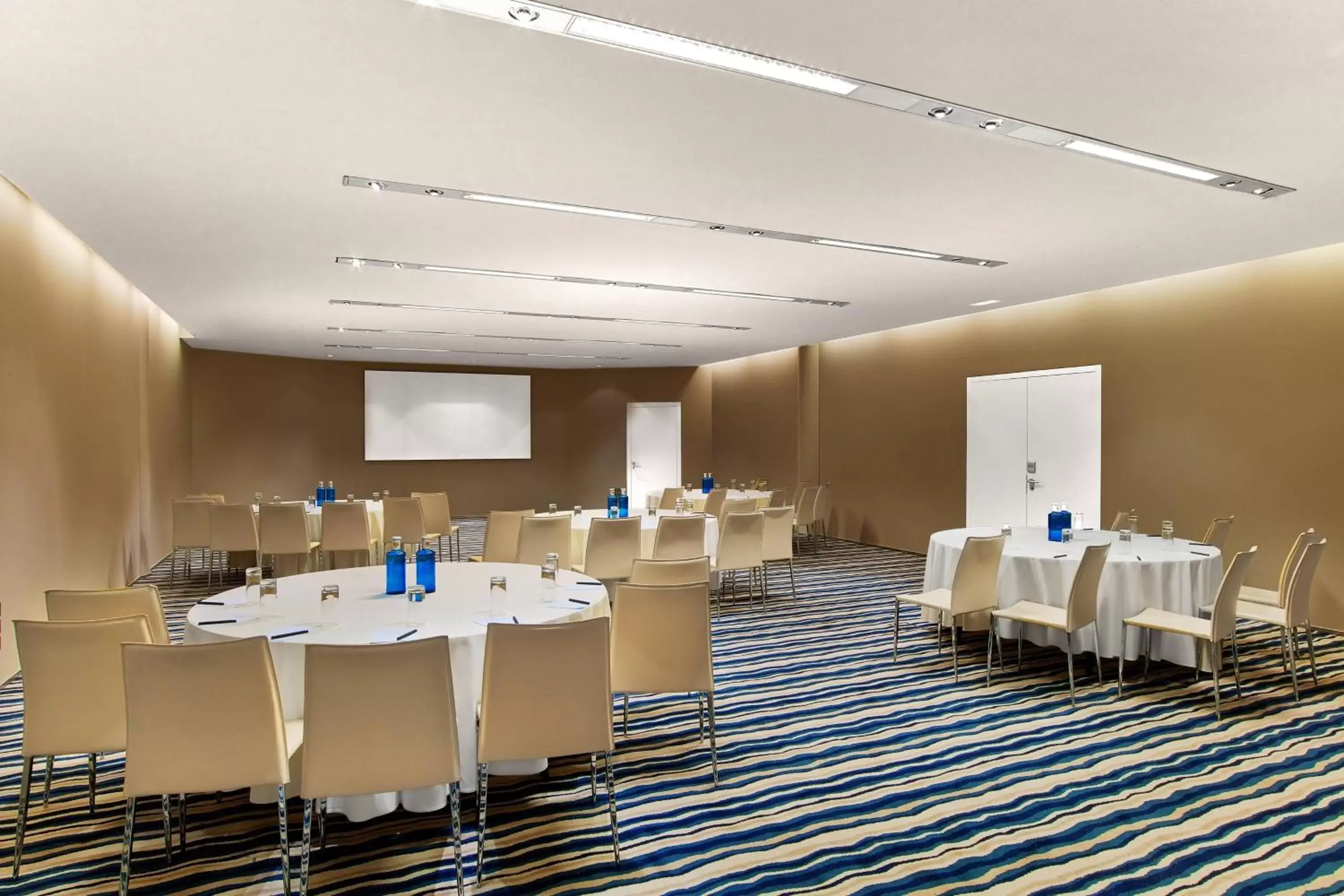 Meeting/conference room in W Barcelona