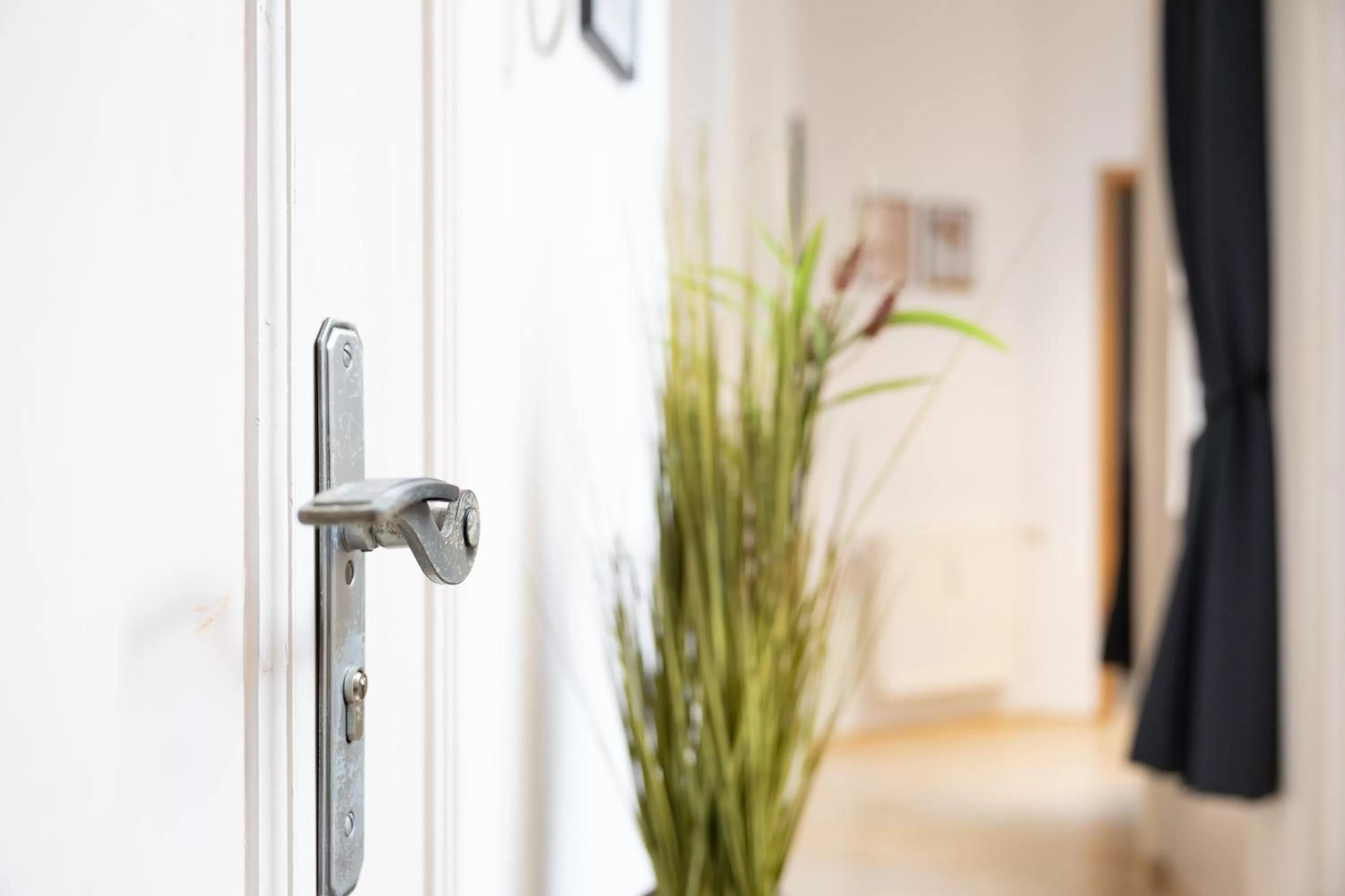 Facade/entrance, Bed in Apartments an der Oper - Innenstadt - Zentral - Küche - Wifi - Powered by Ko-Living