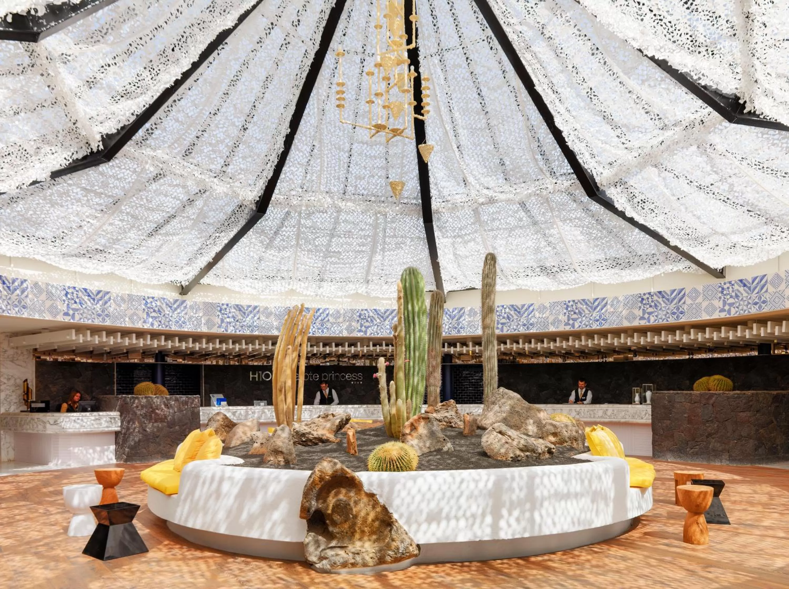 Lobby or reception in H10 Lanzarote Princess