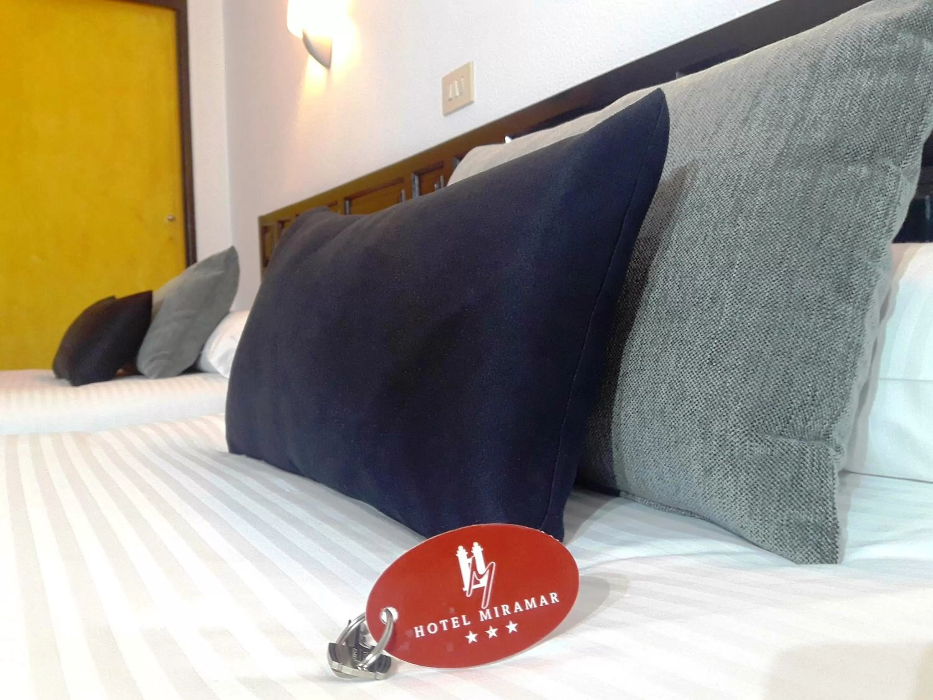 Bed in Hotel Miramar