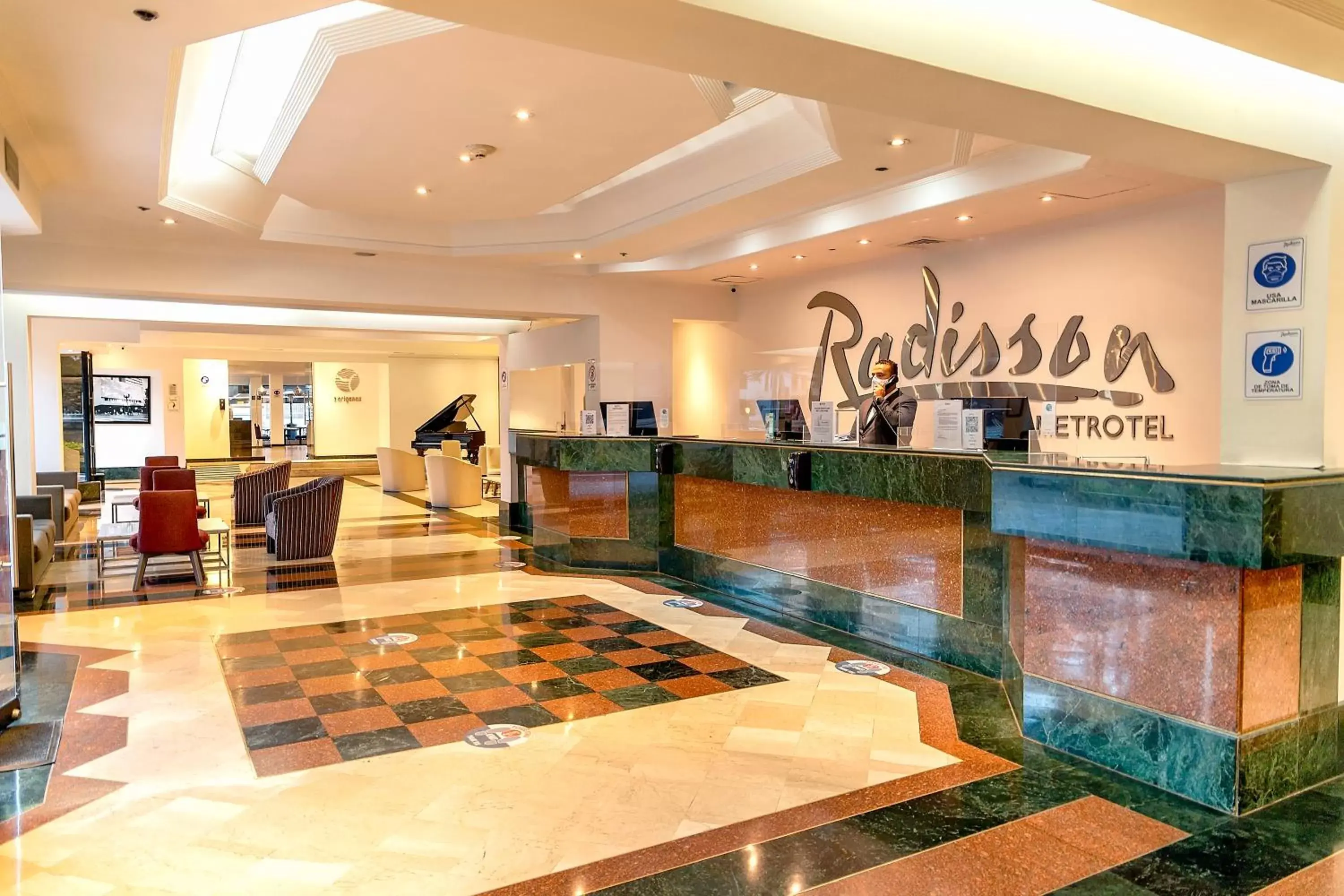 Property building in Radisson Bogota Metrotel Property building in Radisson Bogota Metrotel