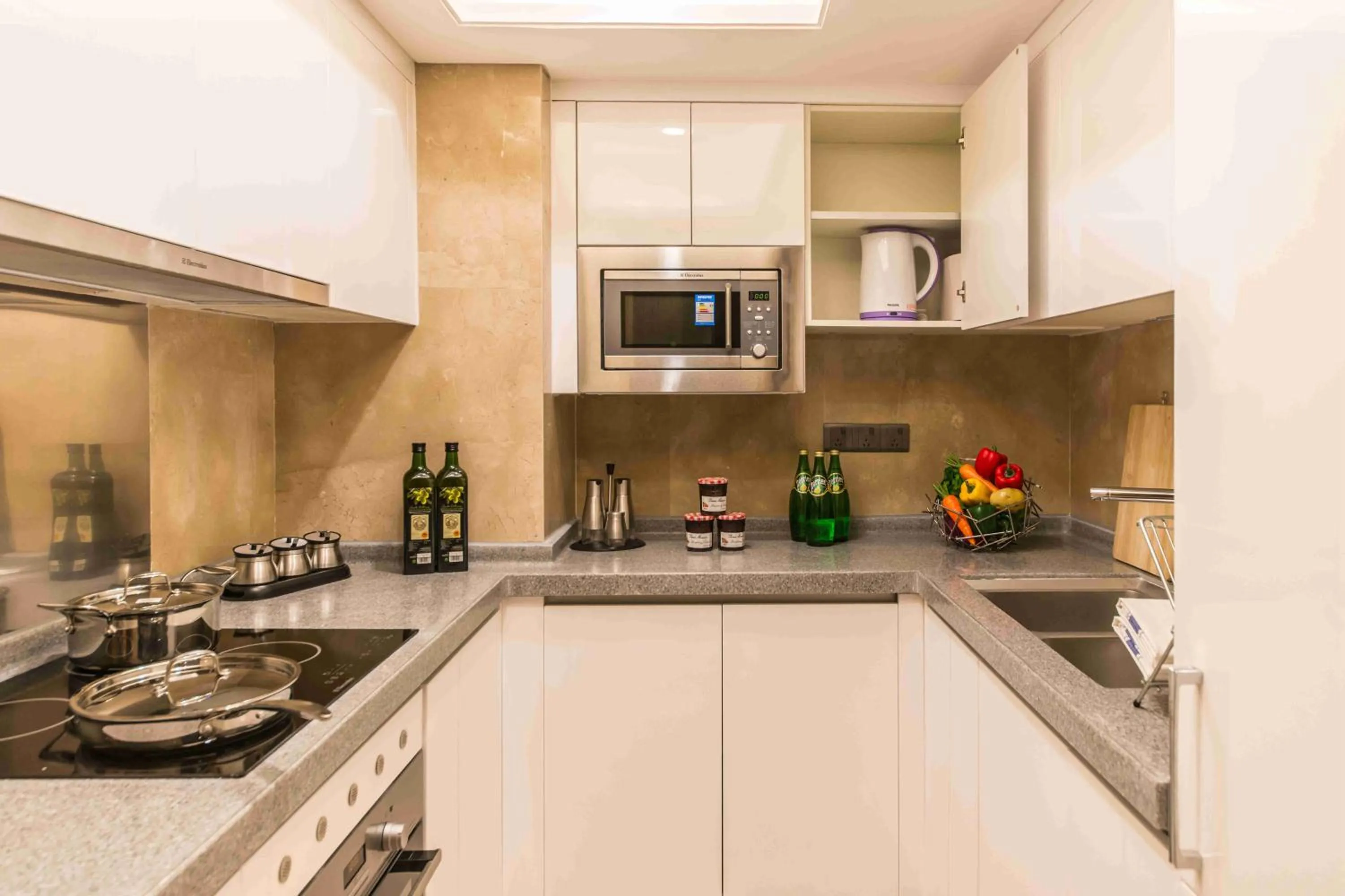 Kitchen or kitchenette in Somerset Grandview Shenzhen