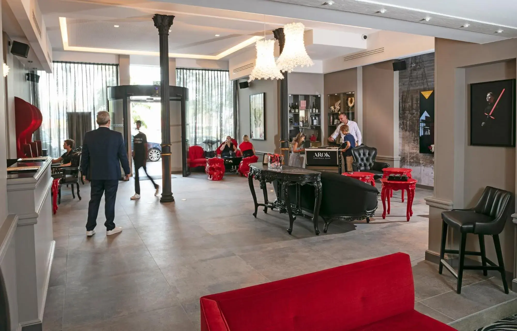 Lobby or reception in Hotel Arok Lobby or reception in Hotel Arok