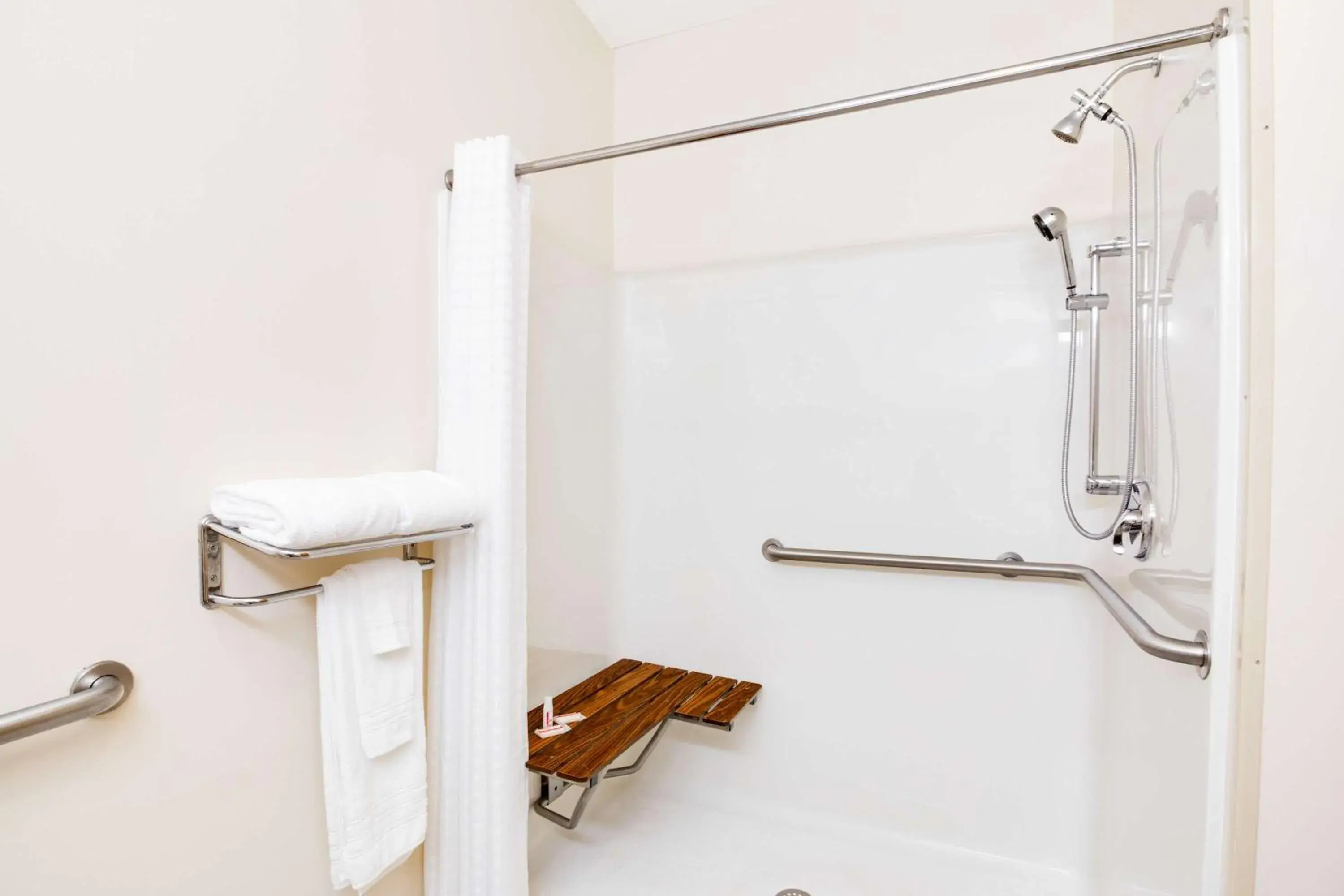 Bathroom in SureStay Hotel by Best Western Christiansburg Blacksburg