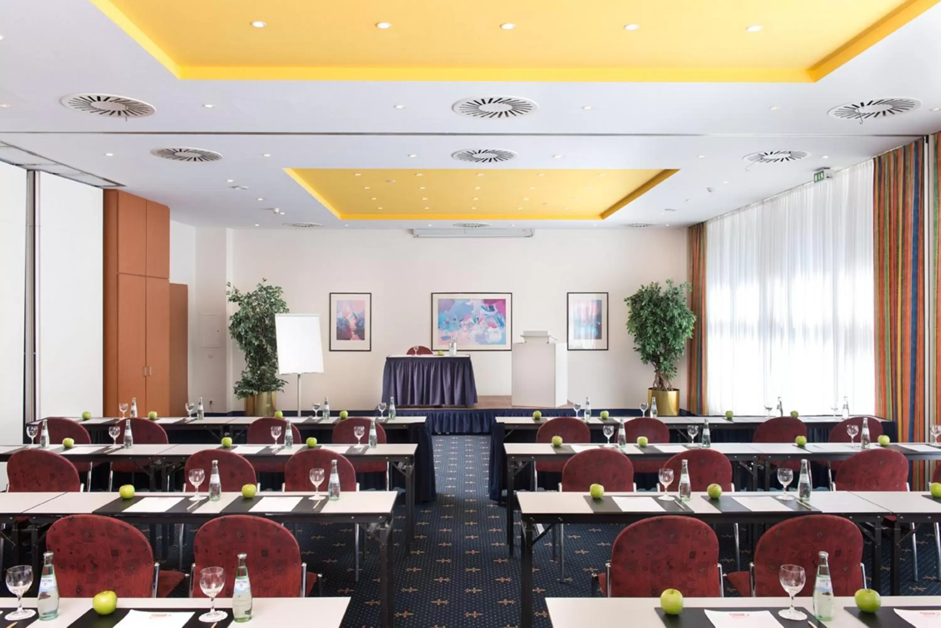 Business facilities in Wyndham Garden Wismar