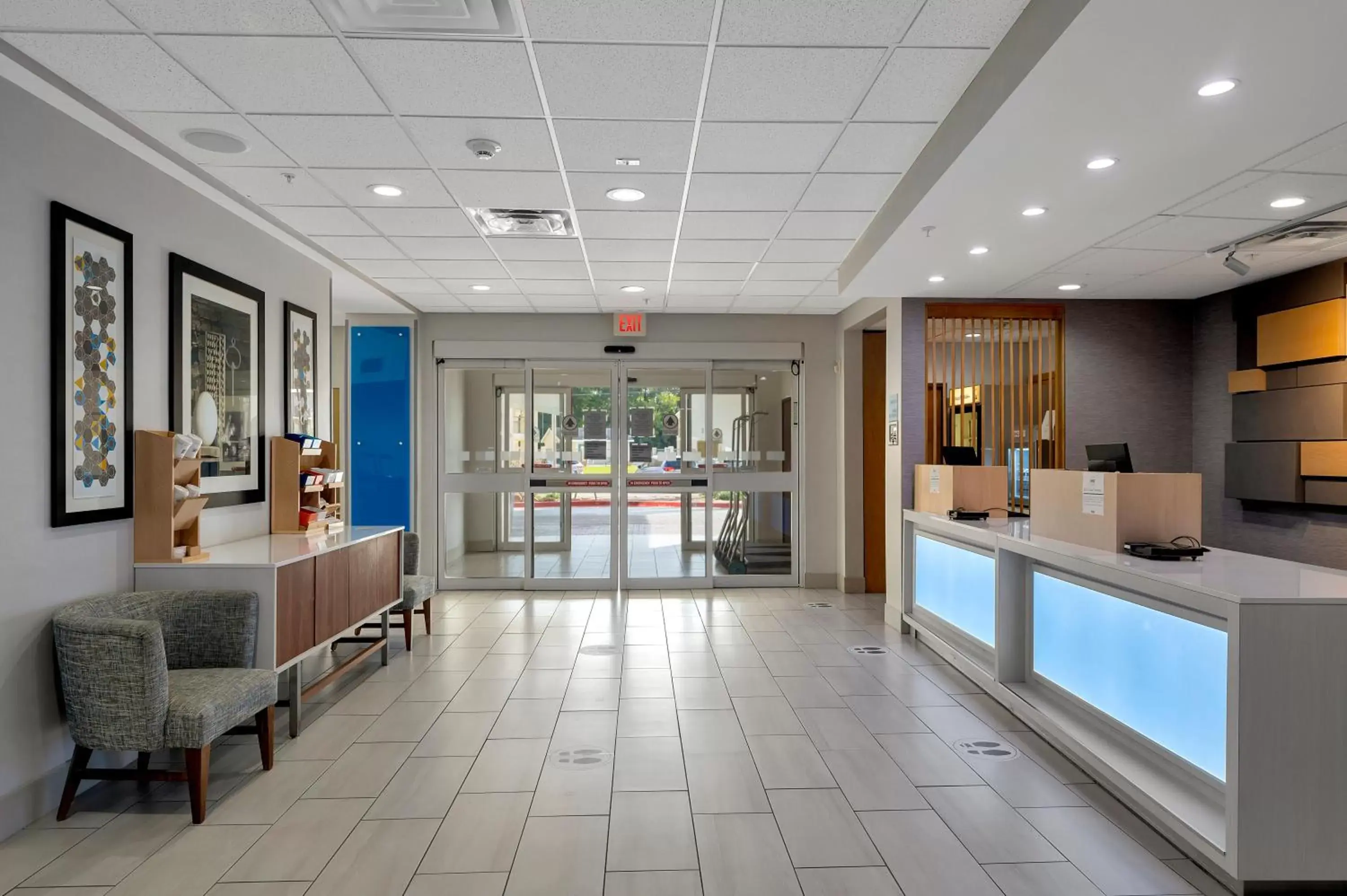 Lobby or reception in Holiday Inn Express Hotel & Suites Lufkin South, an IHG Hotel