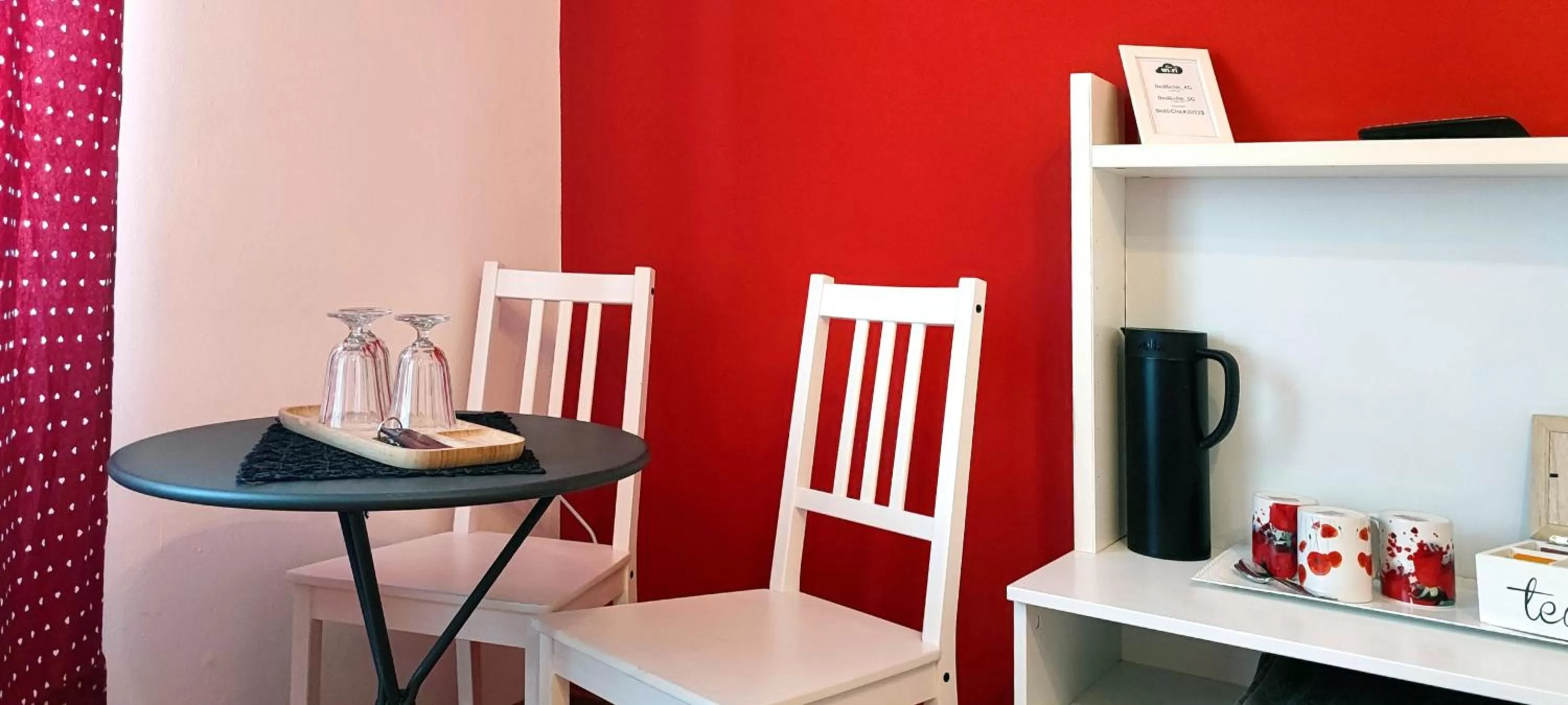 Coffee/tea facilities in Bed & Chic bed & breakfast