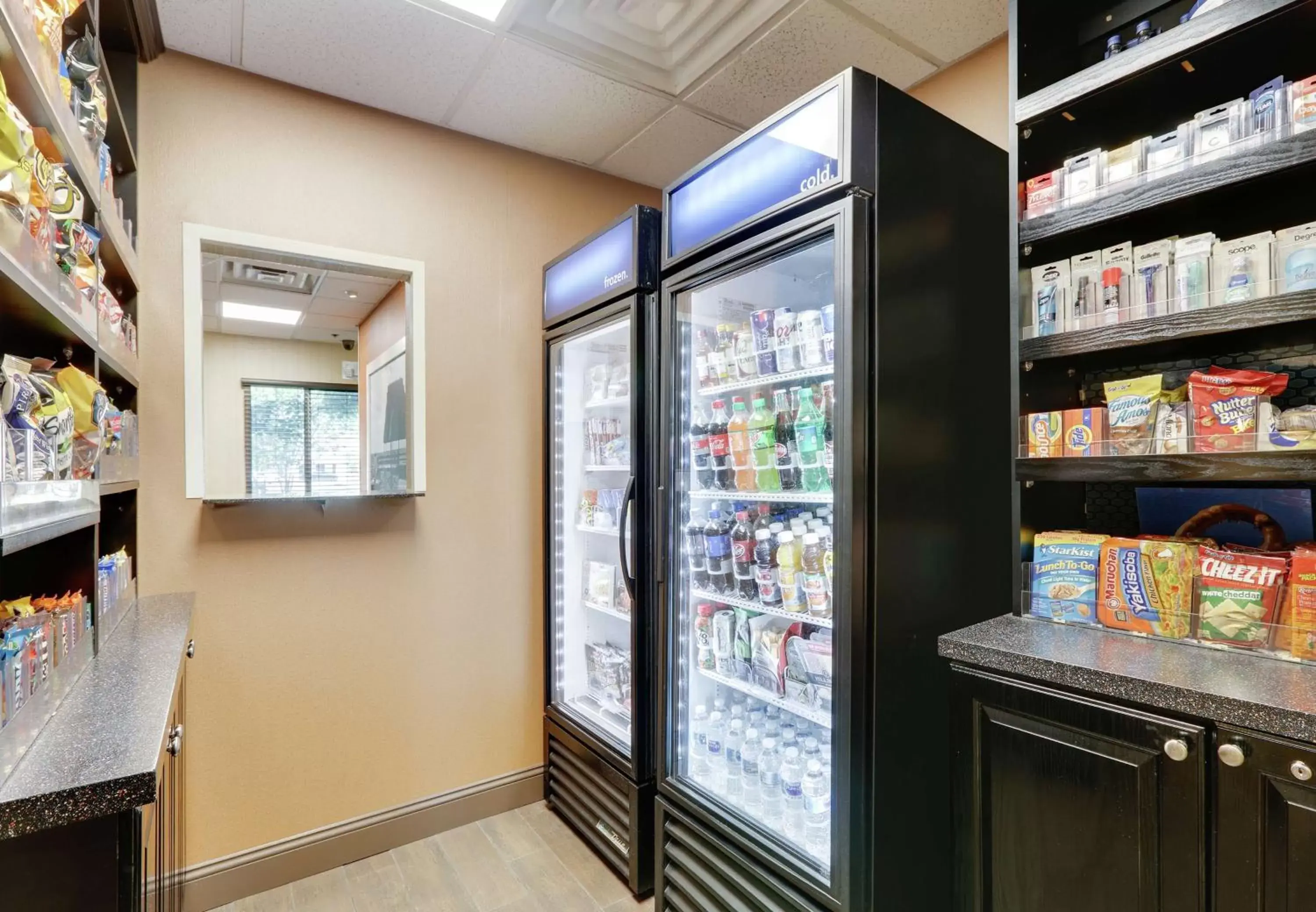 Restaurant/places to eat in Hampton Inn & Suites Mooresville Restaurant/places to eat in Hampton Inn & Suites Mooresville