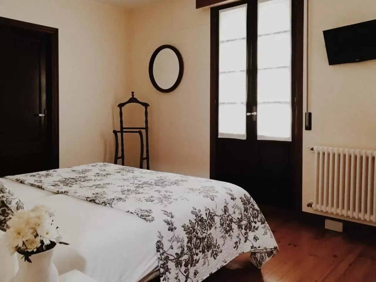 Photo of the whole room, Bed in Casa do Marqués