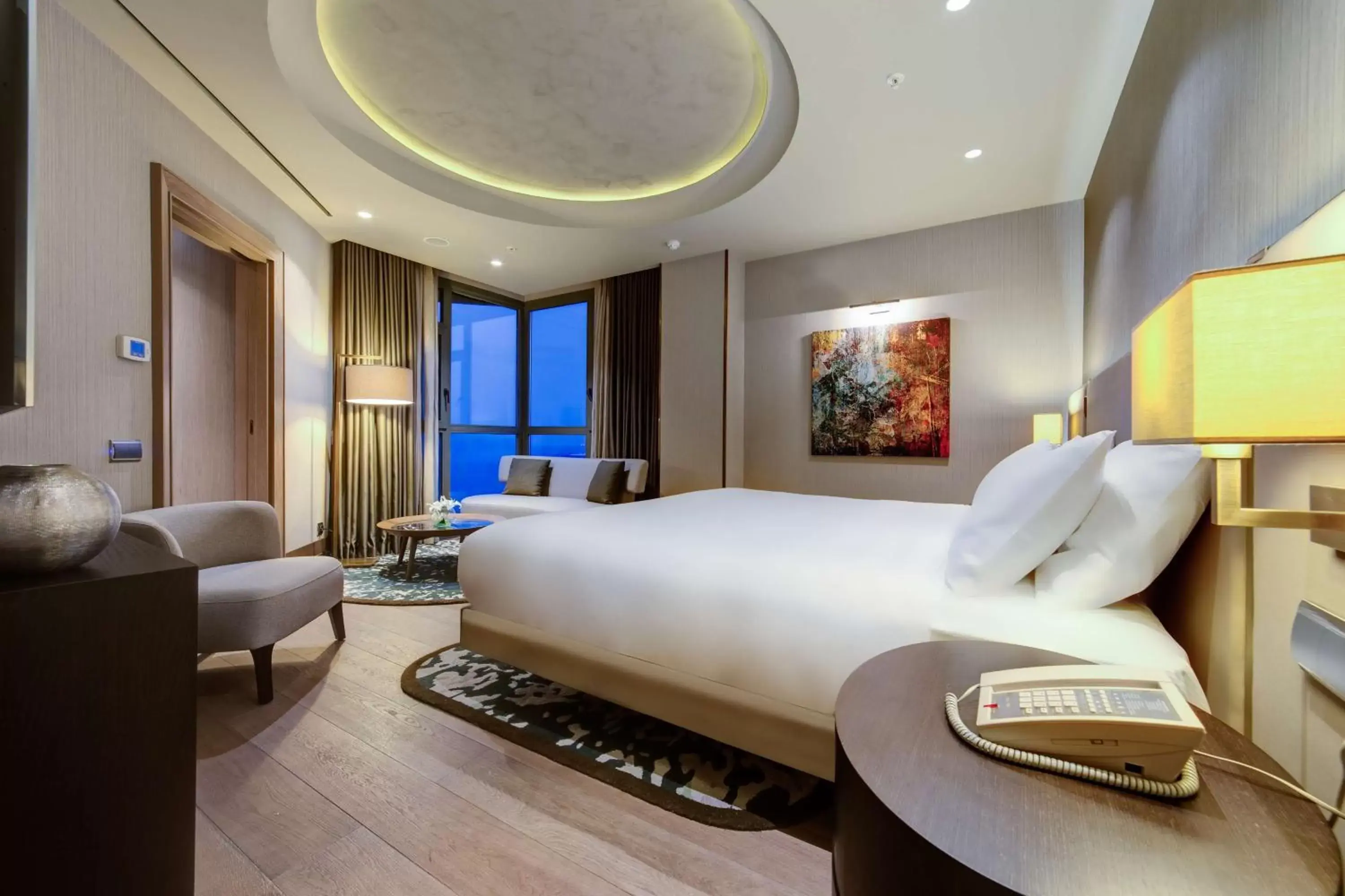 Bedroom in Mersin HiltonSA