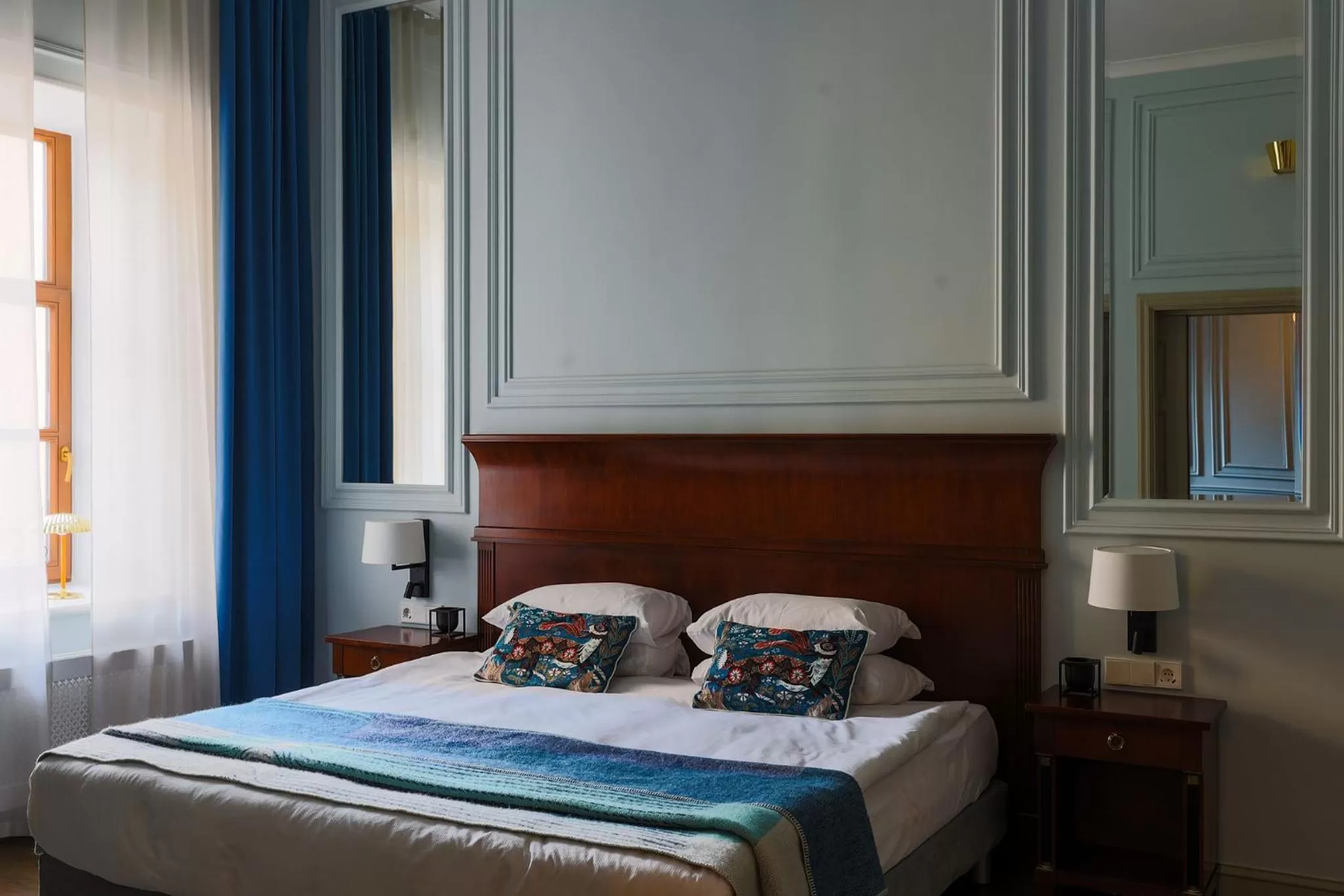 Bed in Leopolis Hotel