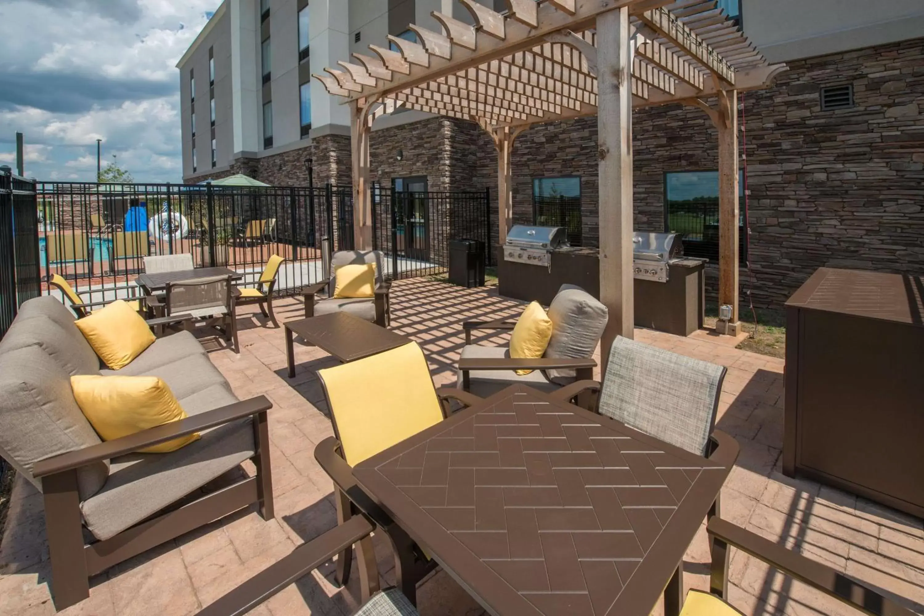 Restaurant/places to eat in Hampton Inn Waynesboro Restaurant/places to eat in Hampton Inn Waynesboro