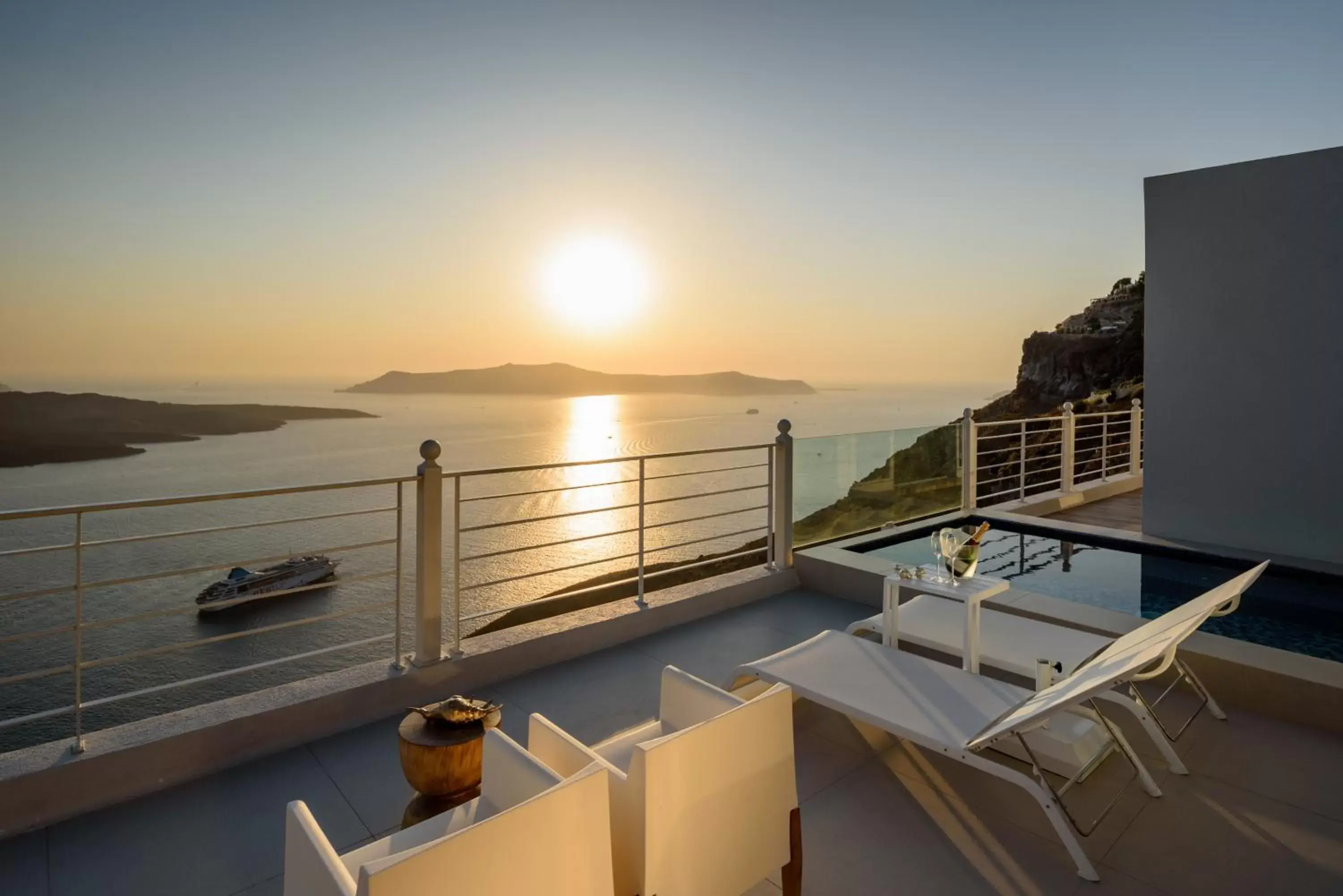 Balcony/Terrace in Nefeles Luxury Suites