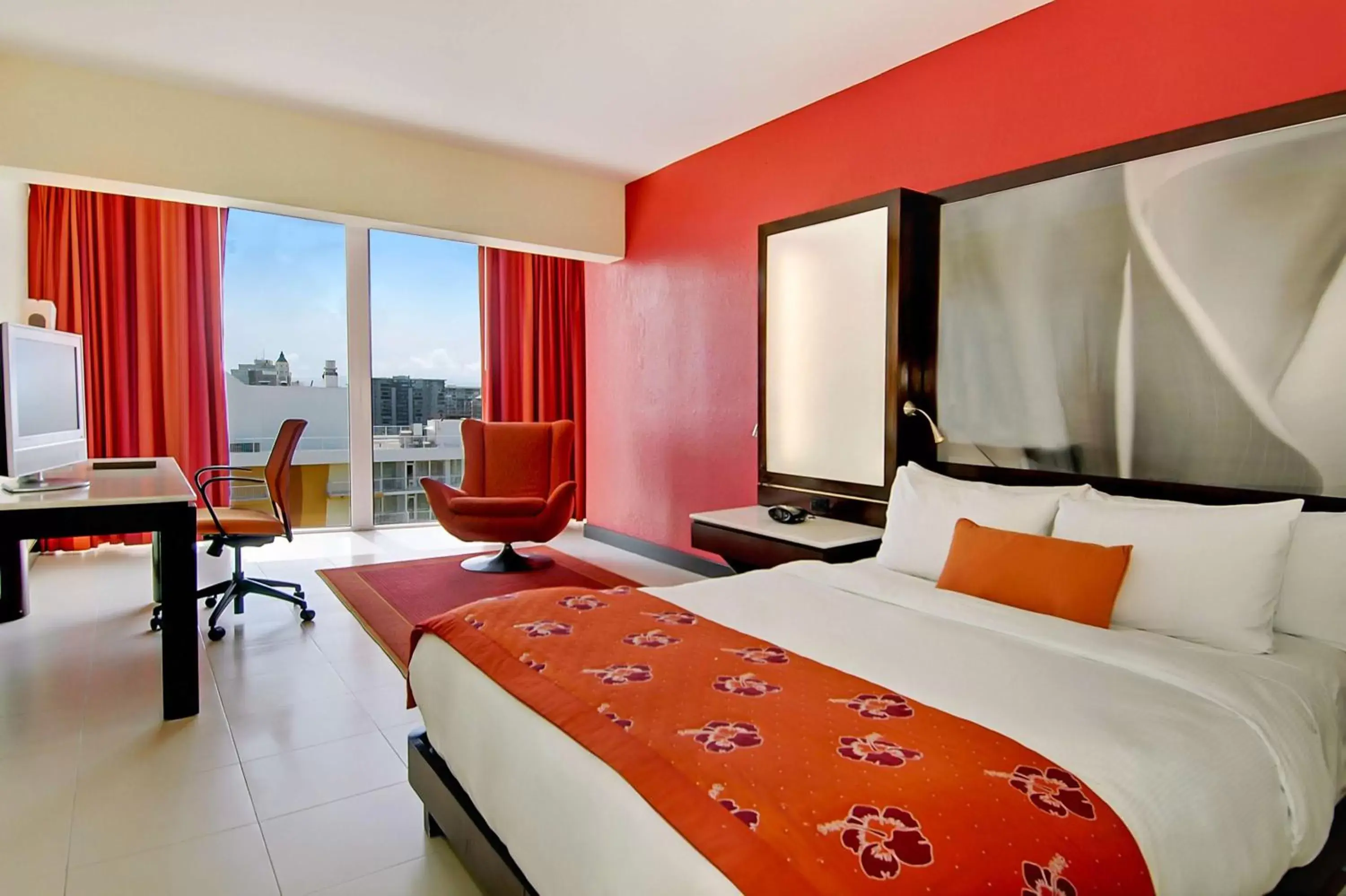 Bedroom in The Condado Plaza Hilton