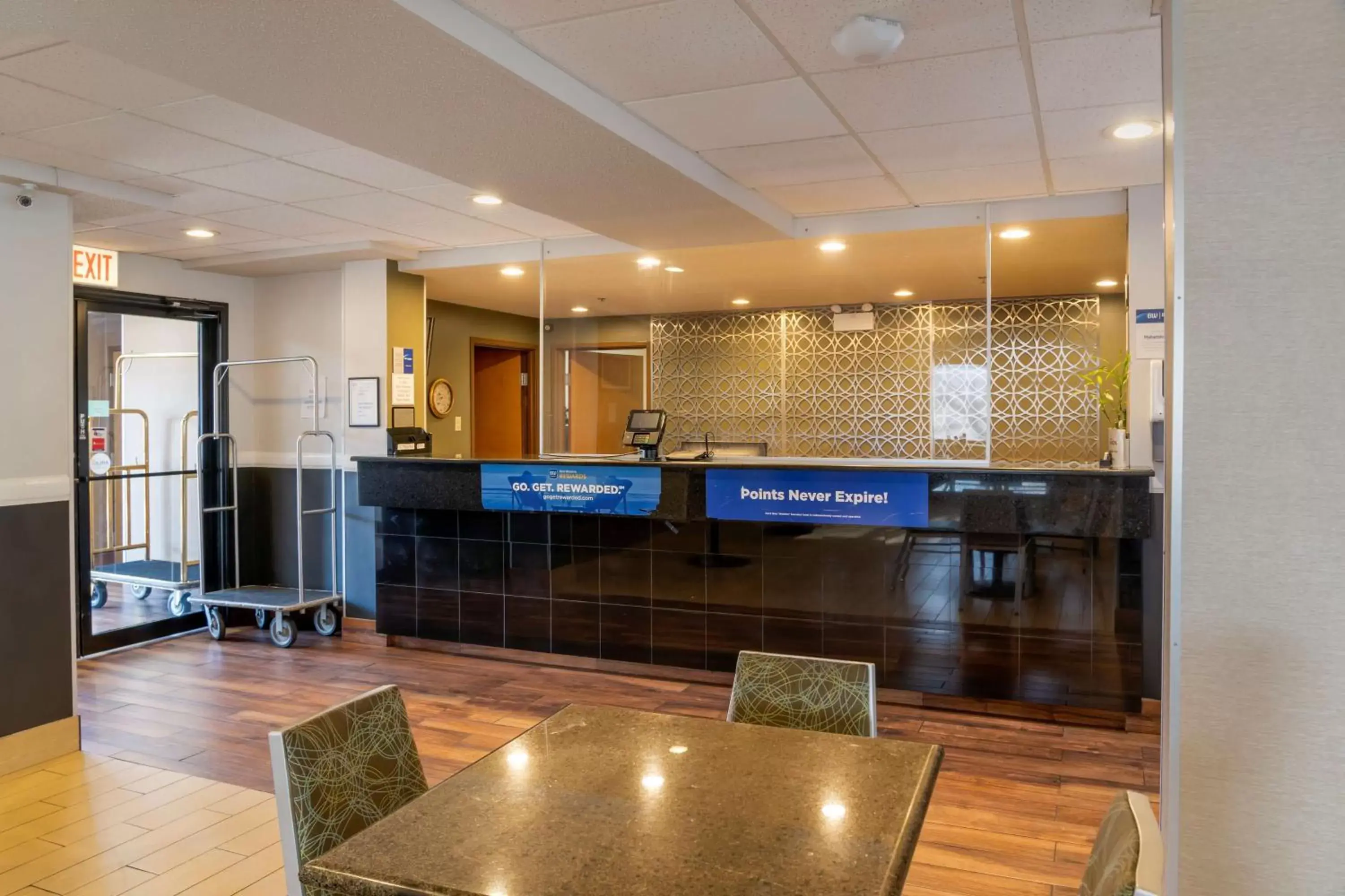 Lobby or reception, Lobby/Reception in Best Western Des Plaines Inn