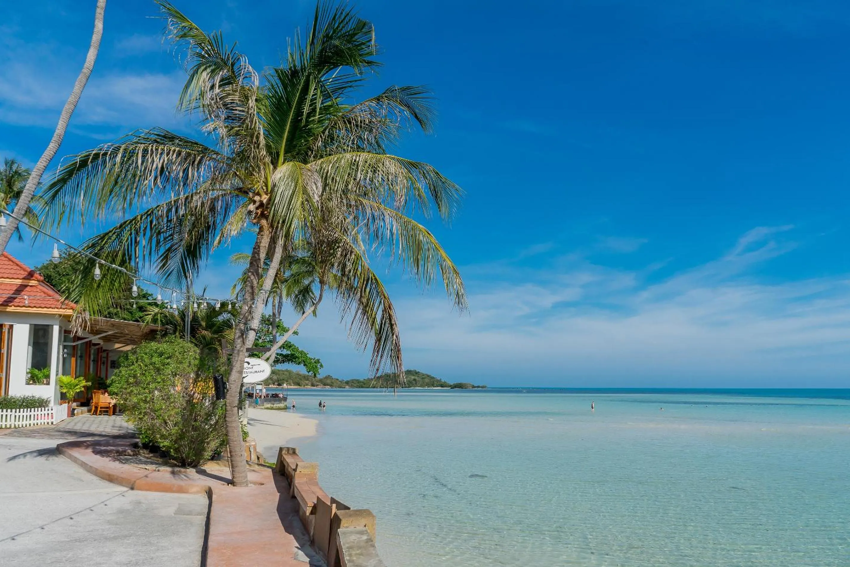 Beach in Chaba Cabana Beach Resort