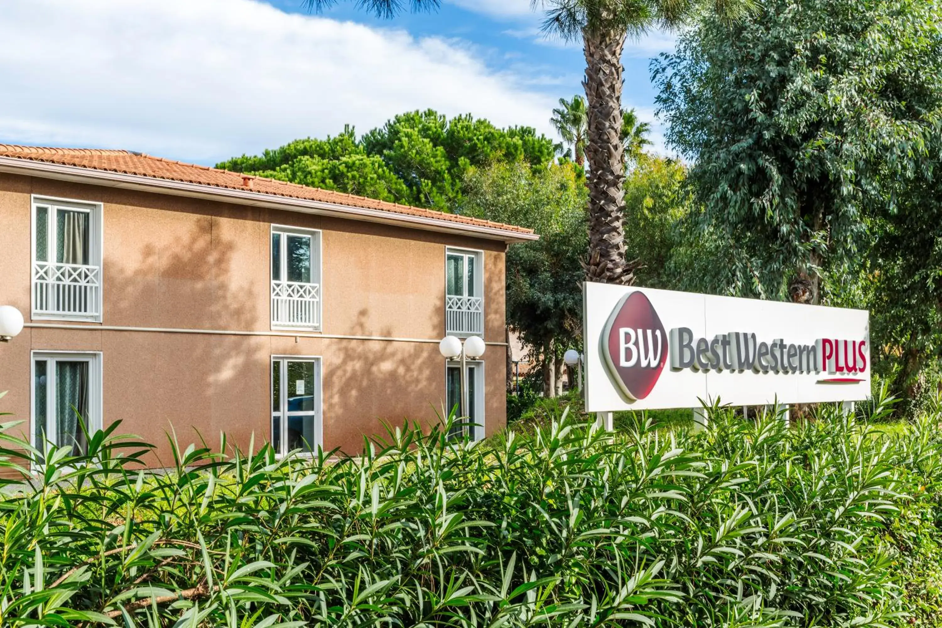 Property logo or sign, Property Building in Best Western Plus Hyeres Cote D'Azur