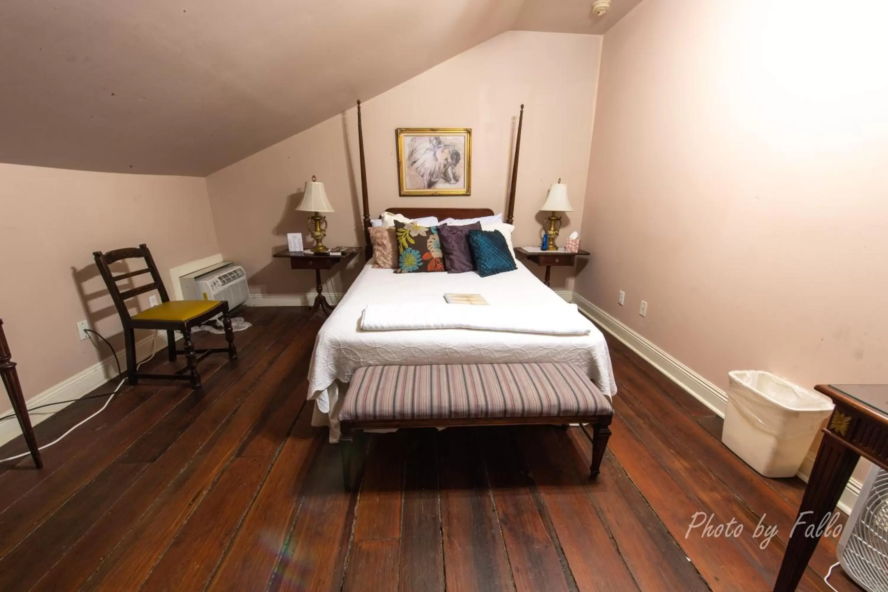 Photo of the whole room, Bed in Edgar Degas House Historic Home and Museum