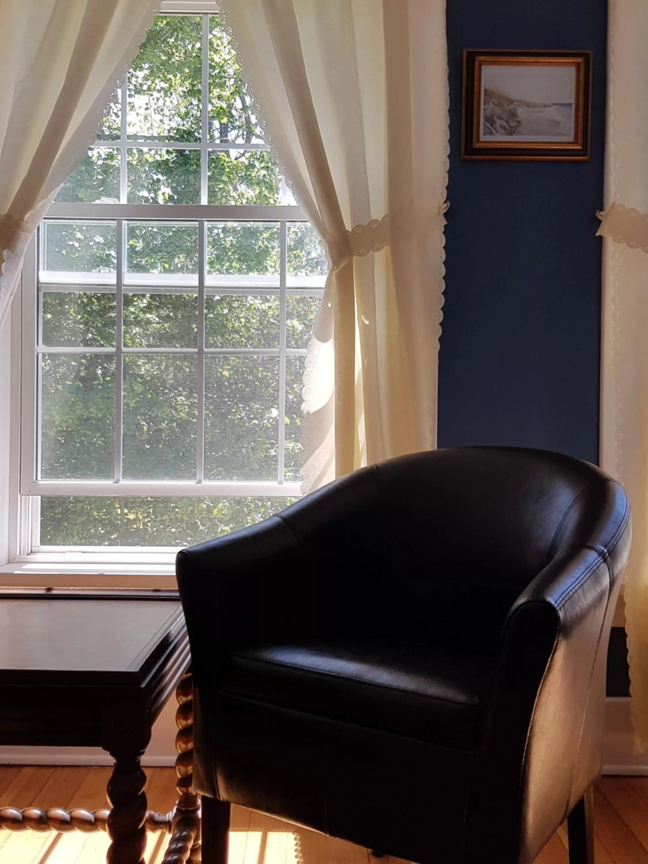 Seating Area in Burnbrae Farm & Paradise Inn