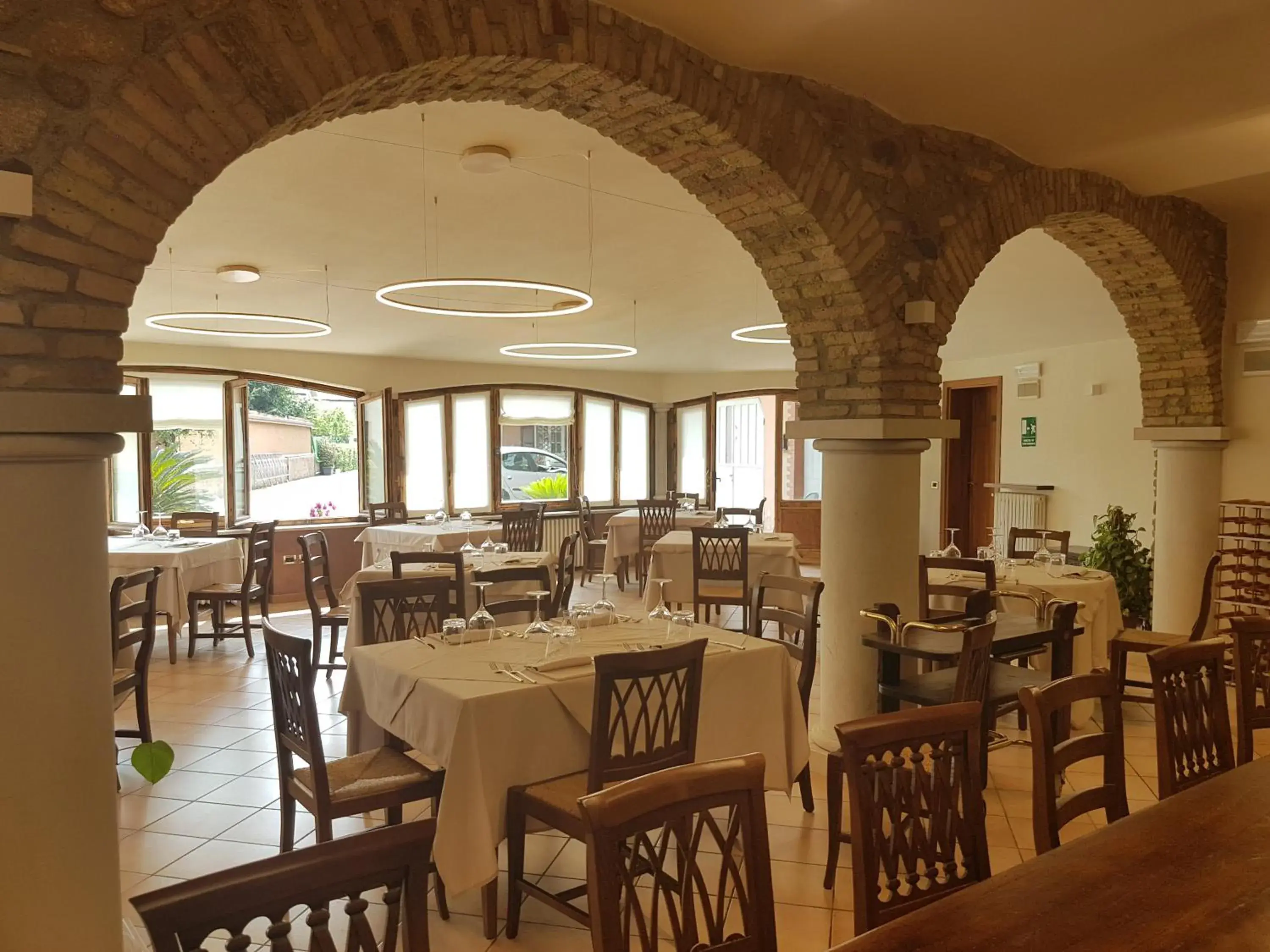 Restaurant/Places to Eat in Hotel San Lorenzo