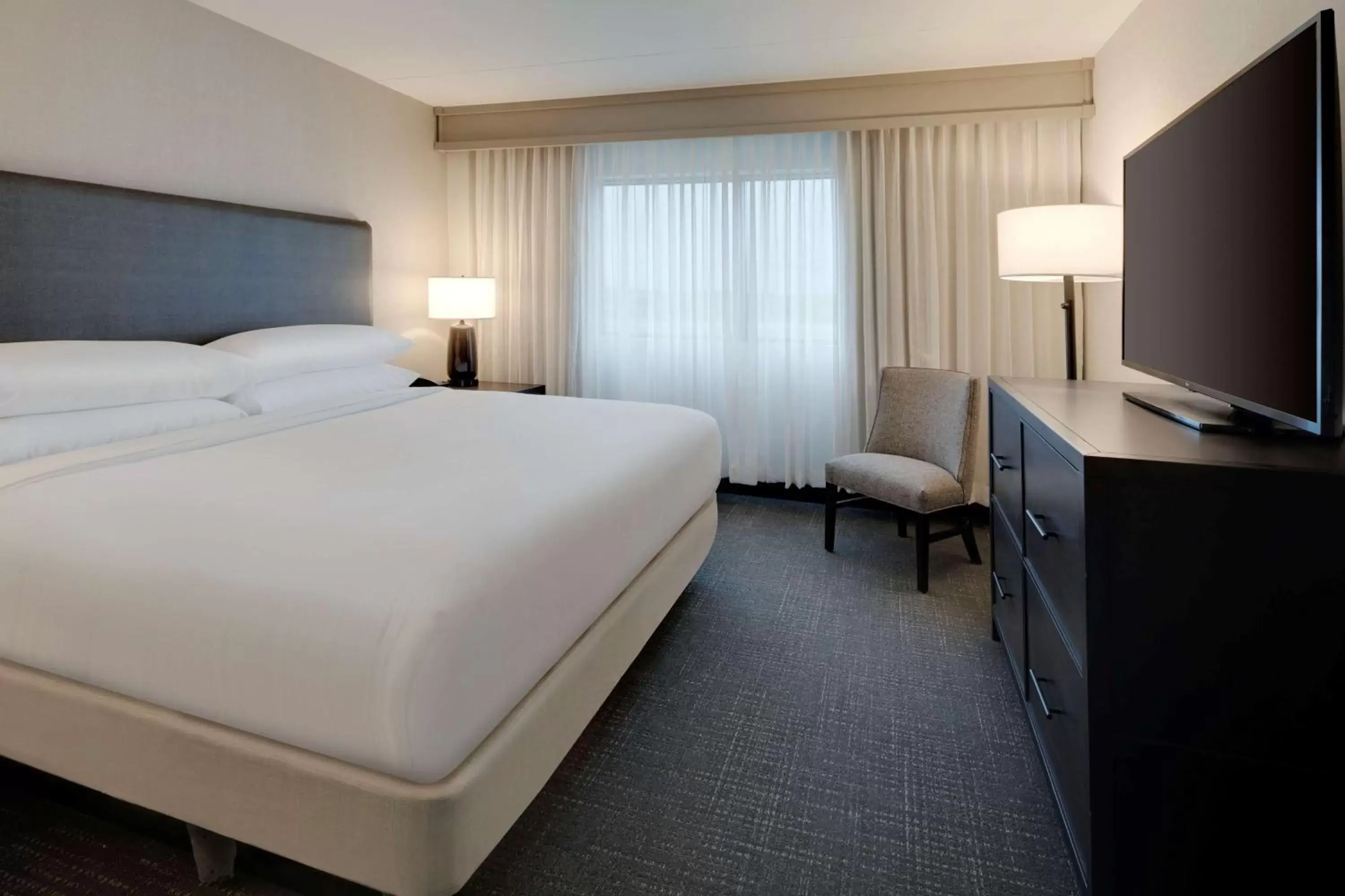 Bed in Embassy Suites by Hilton Detroit Troy Auburn Hills