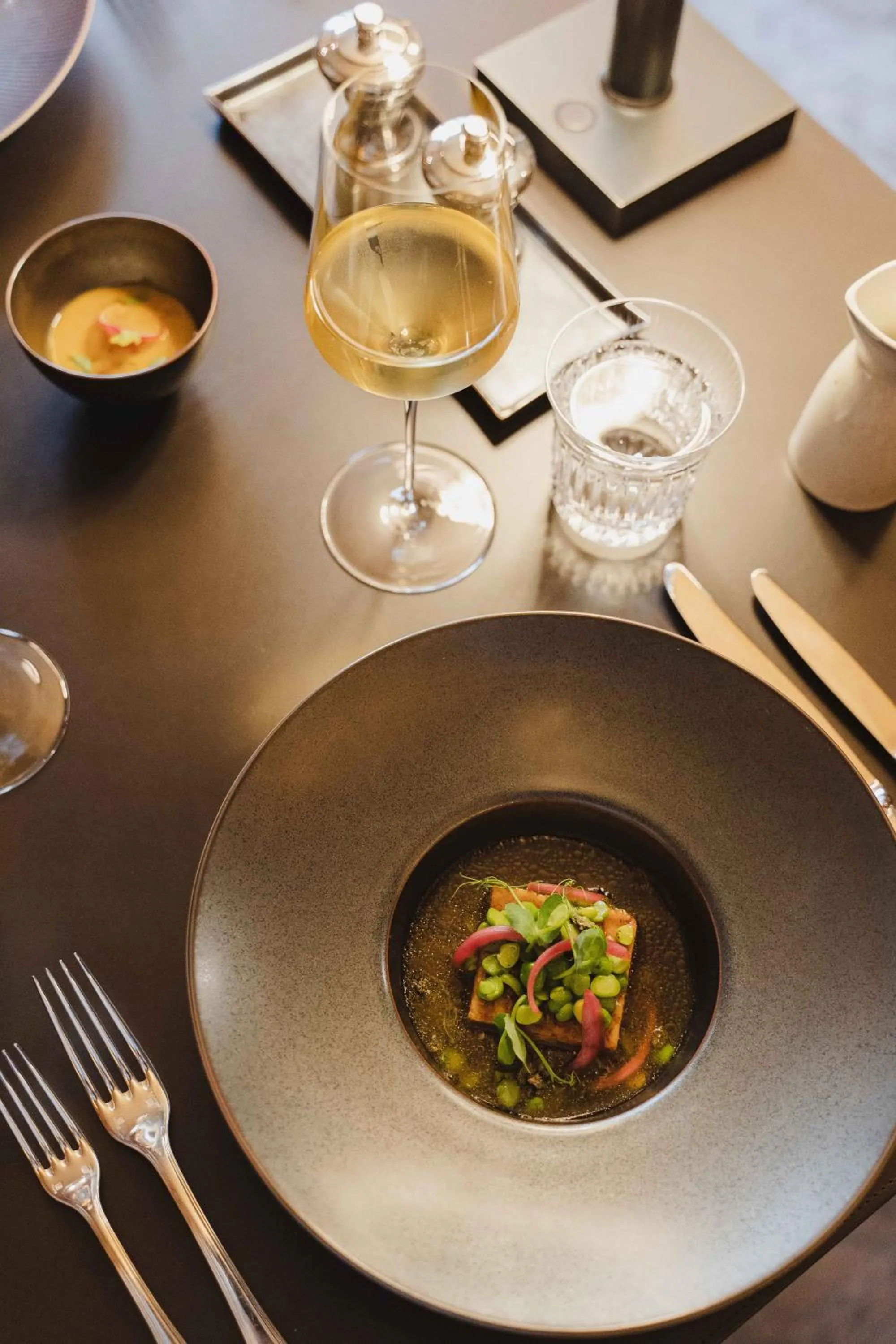 Restaurant/places to eat in Maison Villeroy