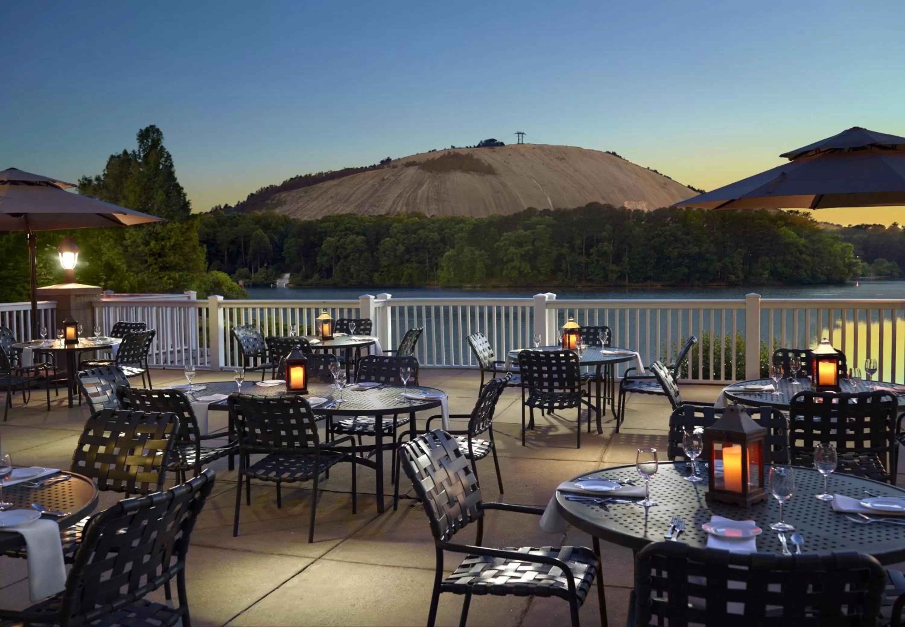 Restaurant/places to eat in Atlanta Evergreen Lakeside Resort