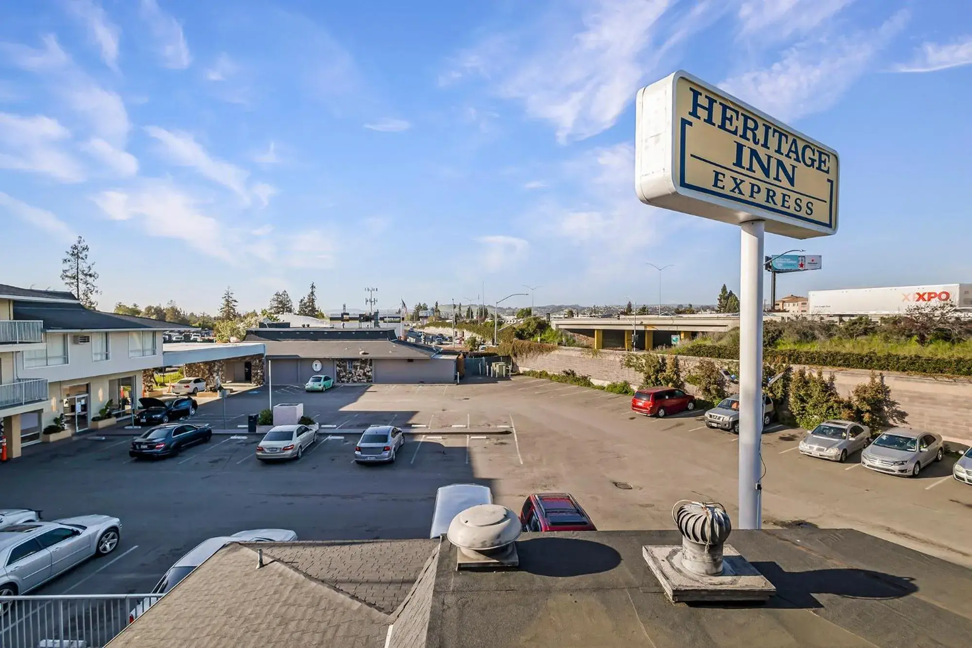 Property building in Heritage Inn Express Hayward Property building in Heritage Inn Express Hayward