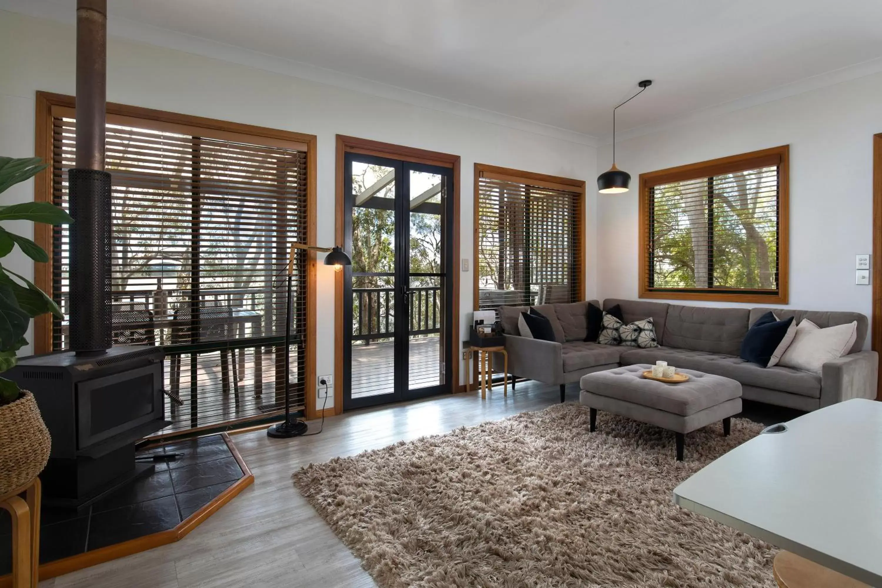 Living room, Seating Area in Eumarella Shores Noosa Lake Retreat