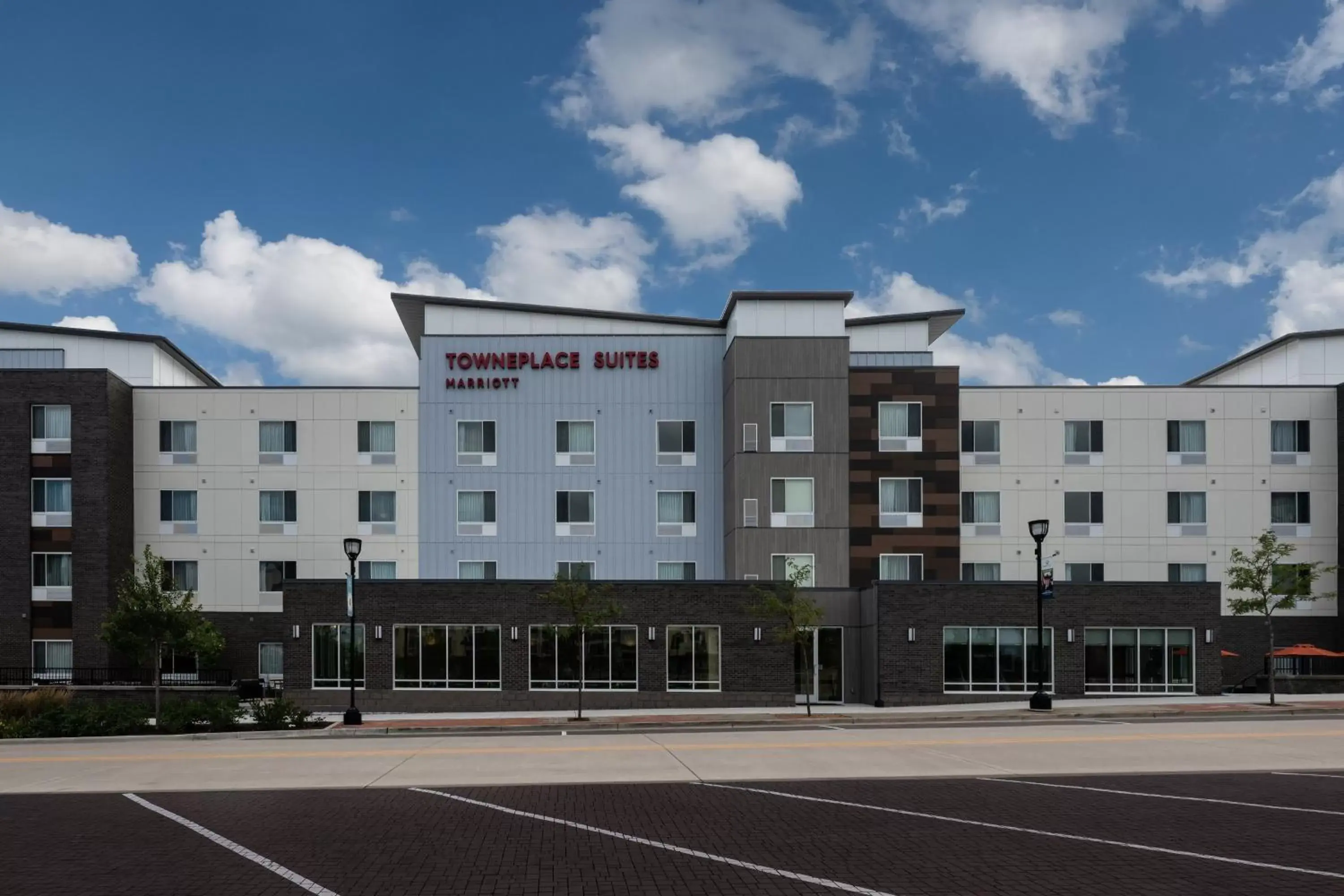 Property Building in TownePlace Suites by Marriott Milwaukee Oak Creek