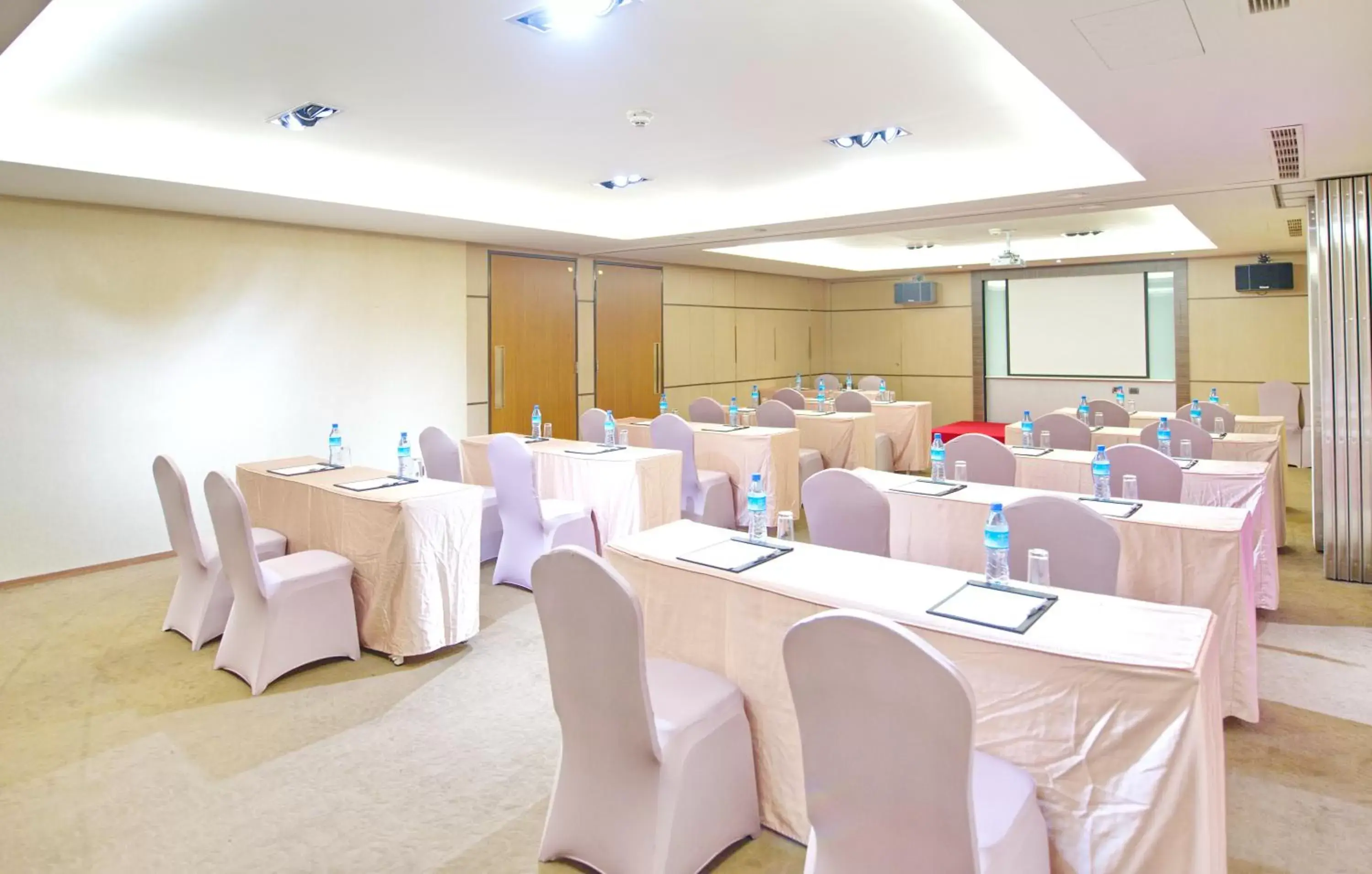 Meeting/conference room in Guide Hotel Taipei Bade