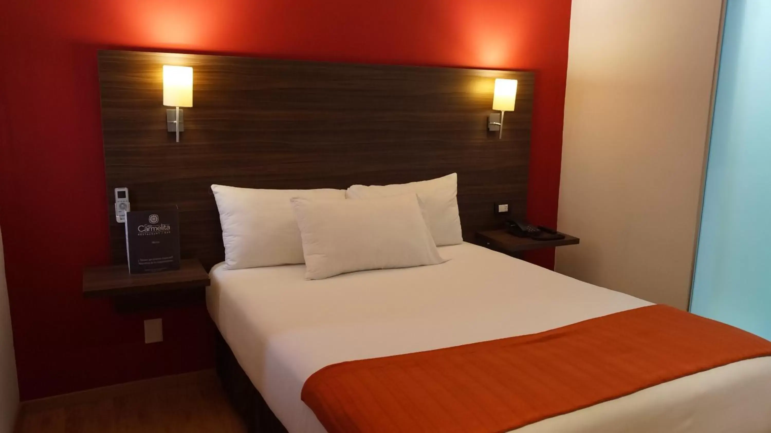 Photo of the whole room, Bed in El Hotel Business Class - Zamora Centro