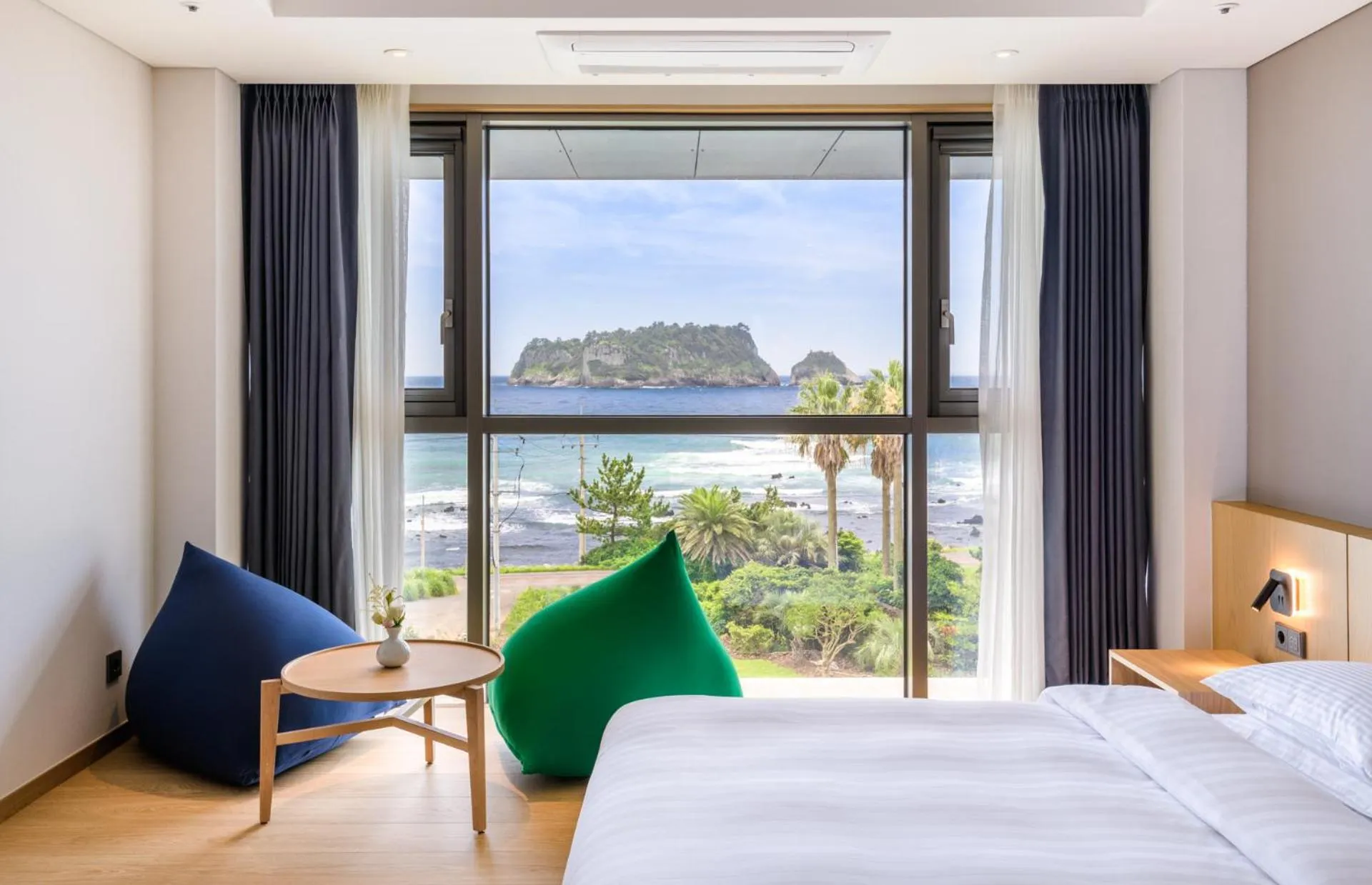 Bed in The Grand Sumorum