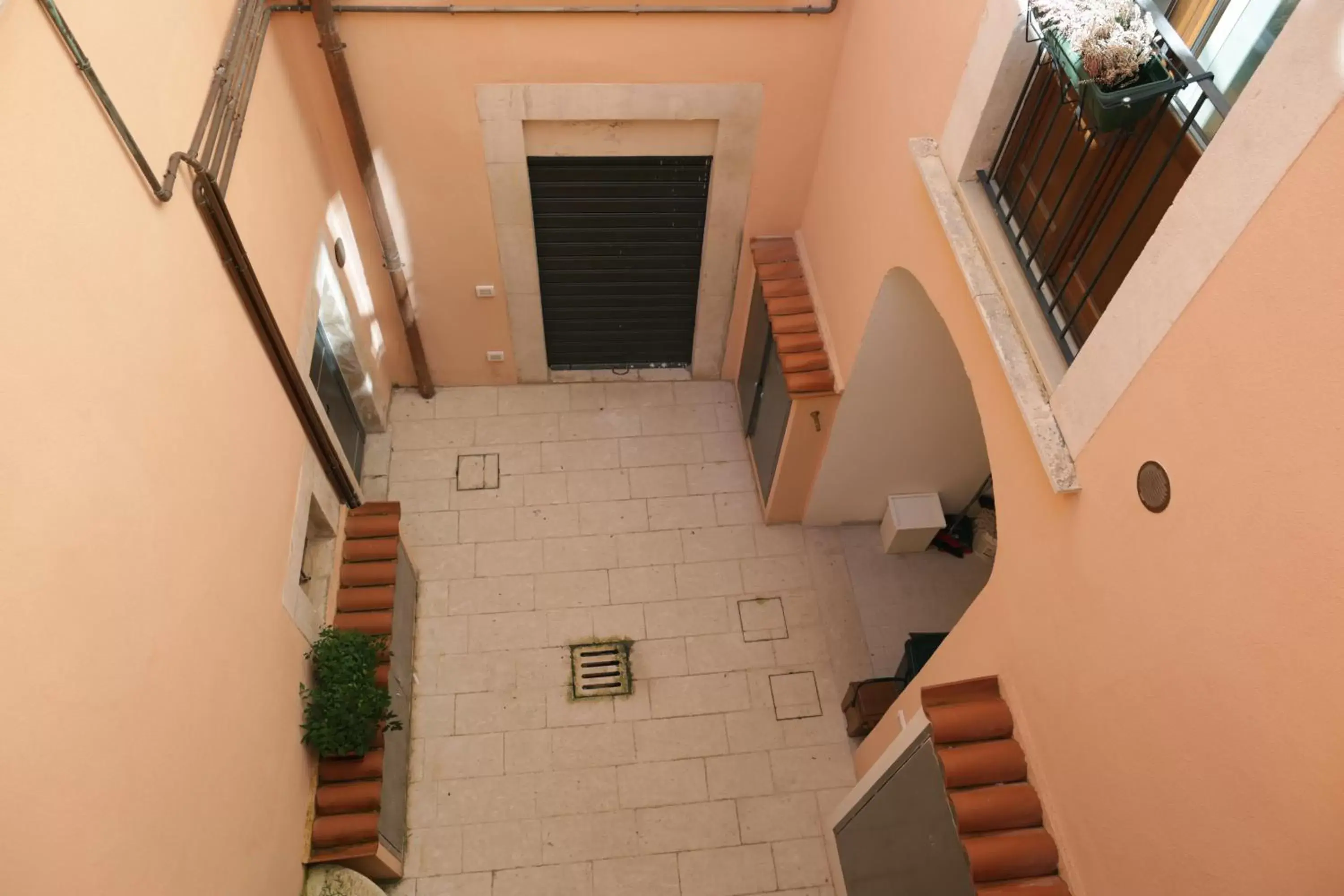 Inner courtyard view in B&B Eden