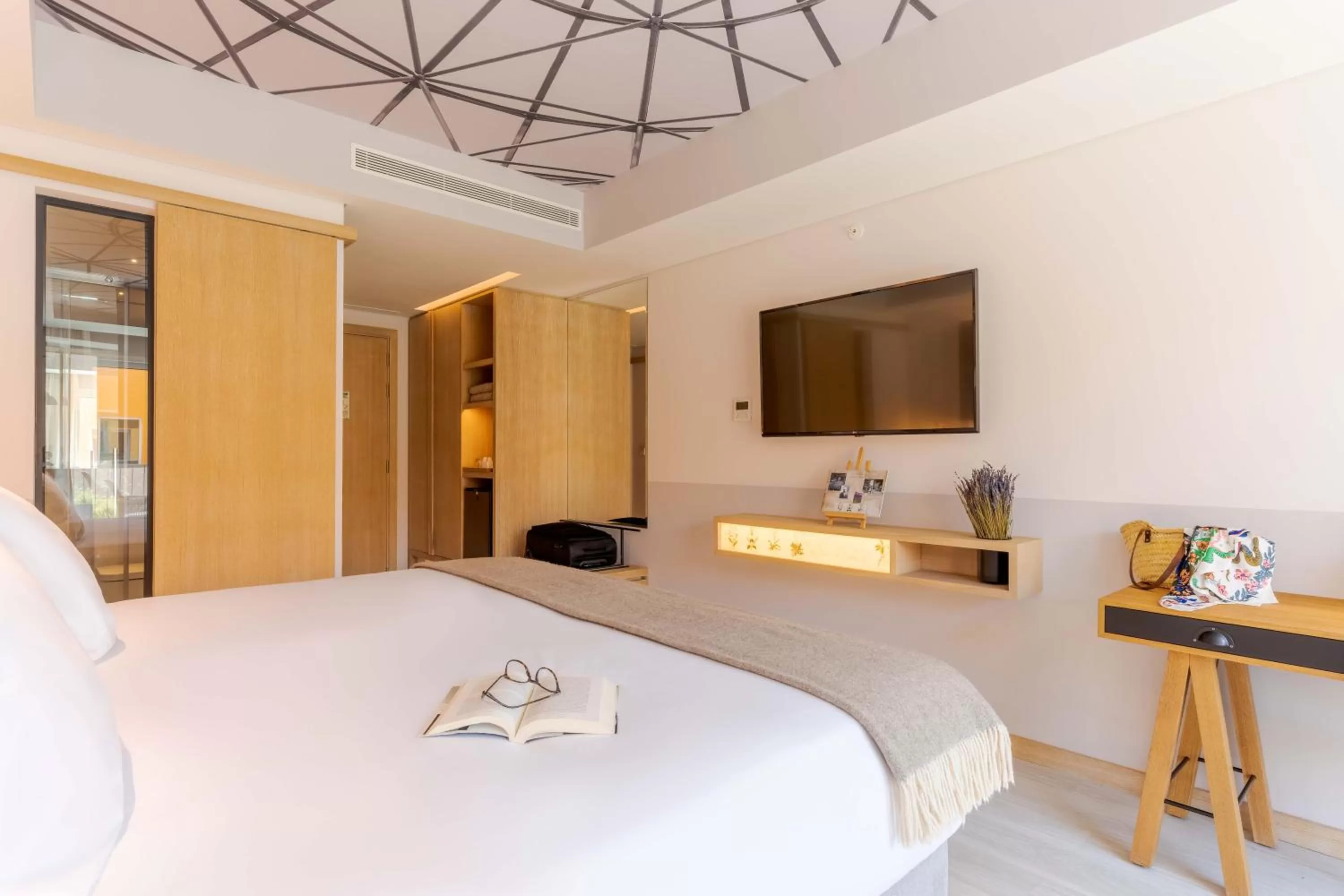 Bed in Pestana Douro Riverside - Preferred Hotels & Resorts, Lifestyle