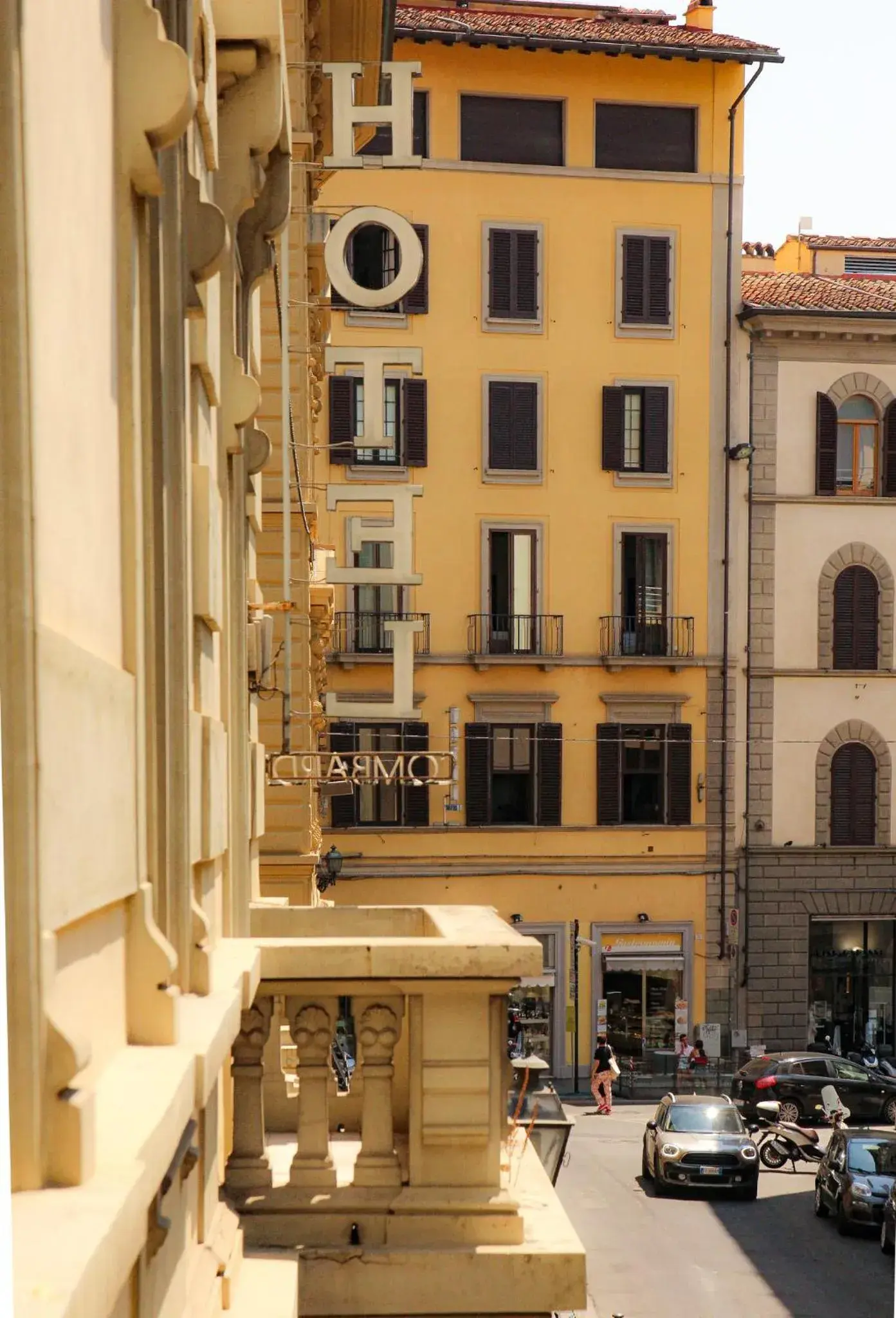 Street view in Hotel Lombardi