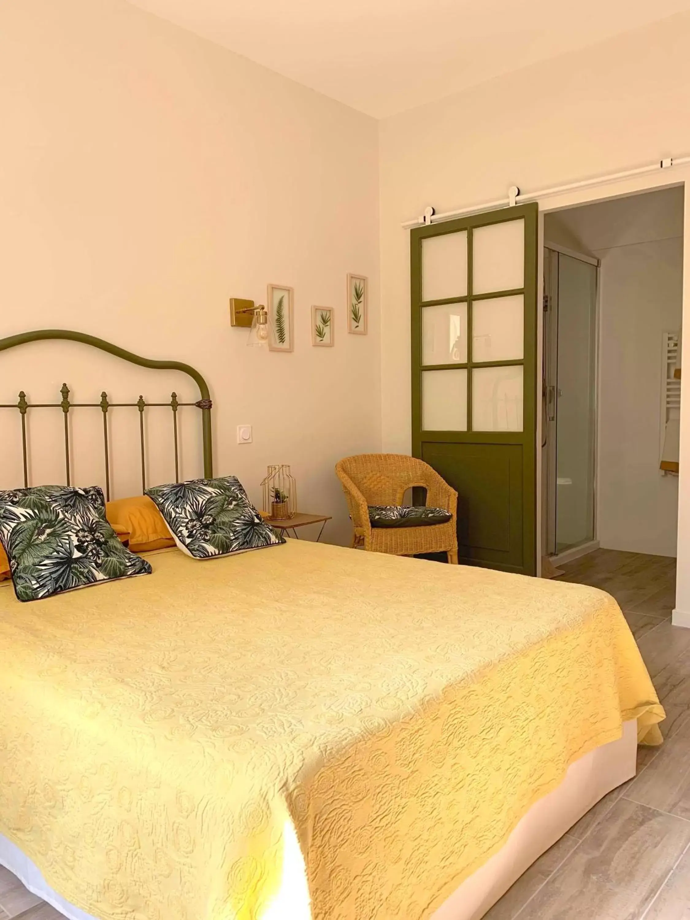 Bedroom, Bed in Domaine de Sévanes