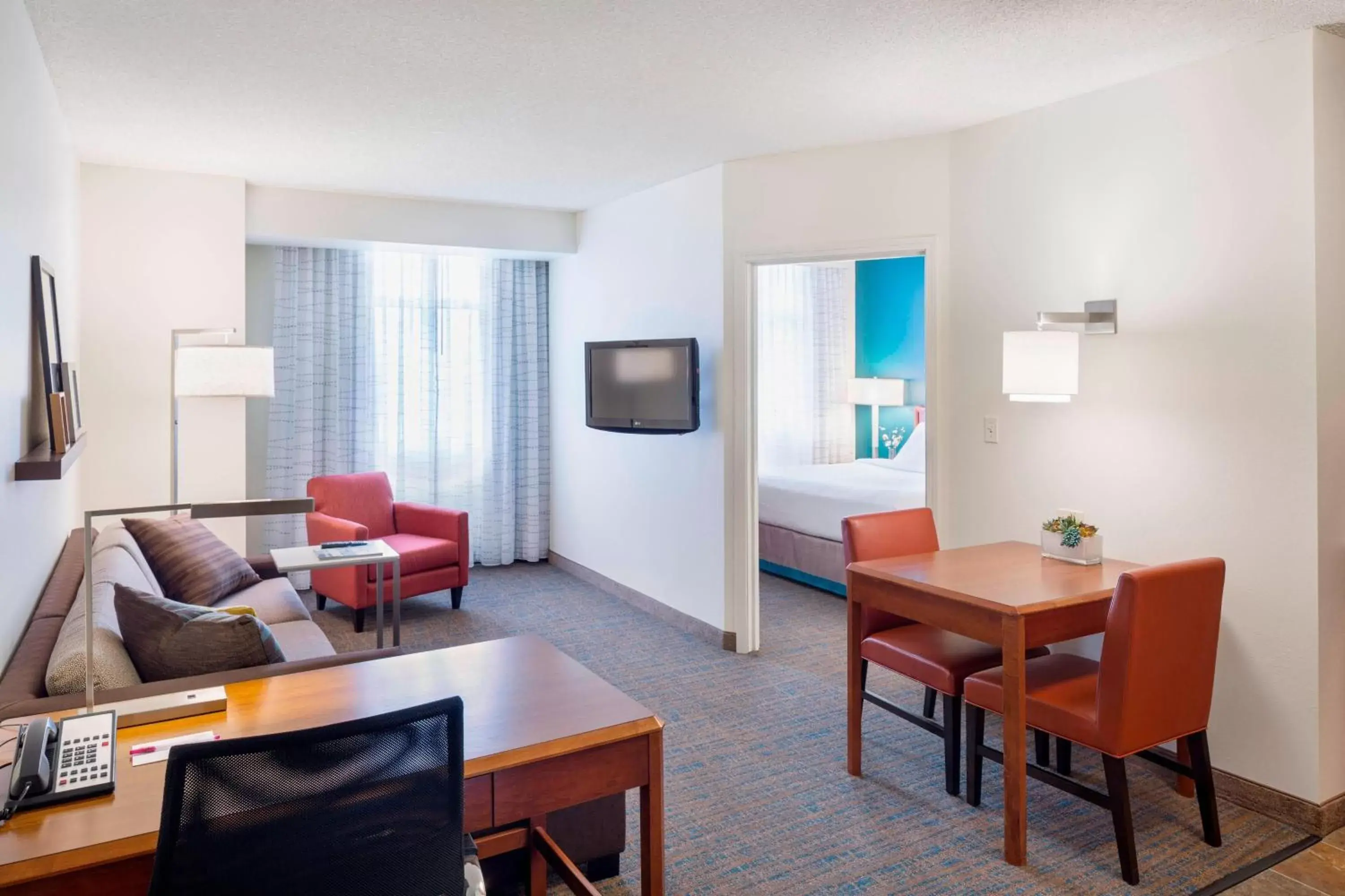 Living room, Seating Area in Residence Inn Portland Downtown/RiverPlace