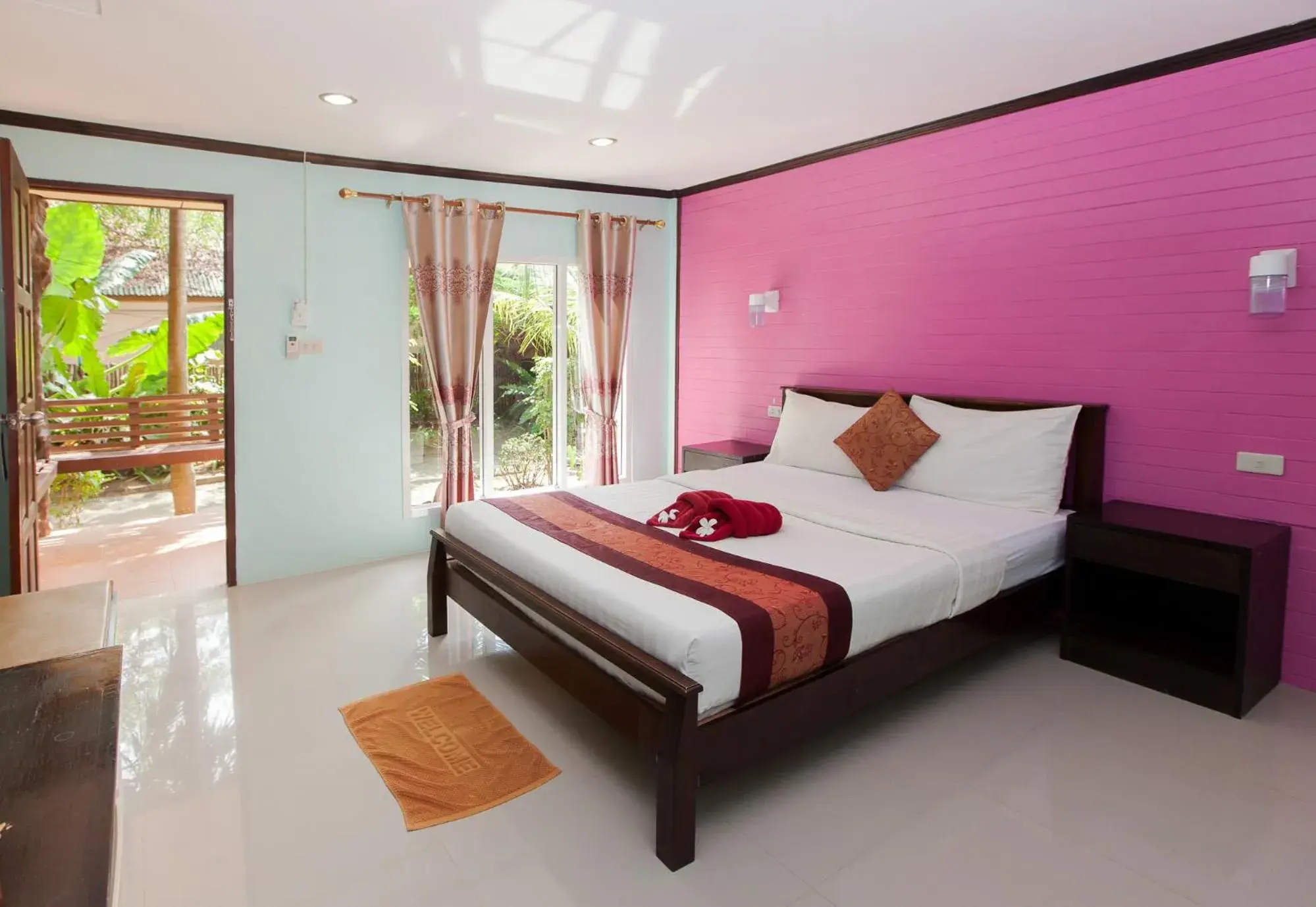 Photo of the whole room, Bed in Lanta Riviera Resort - SHA Extra Plus