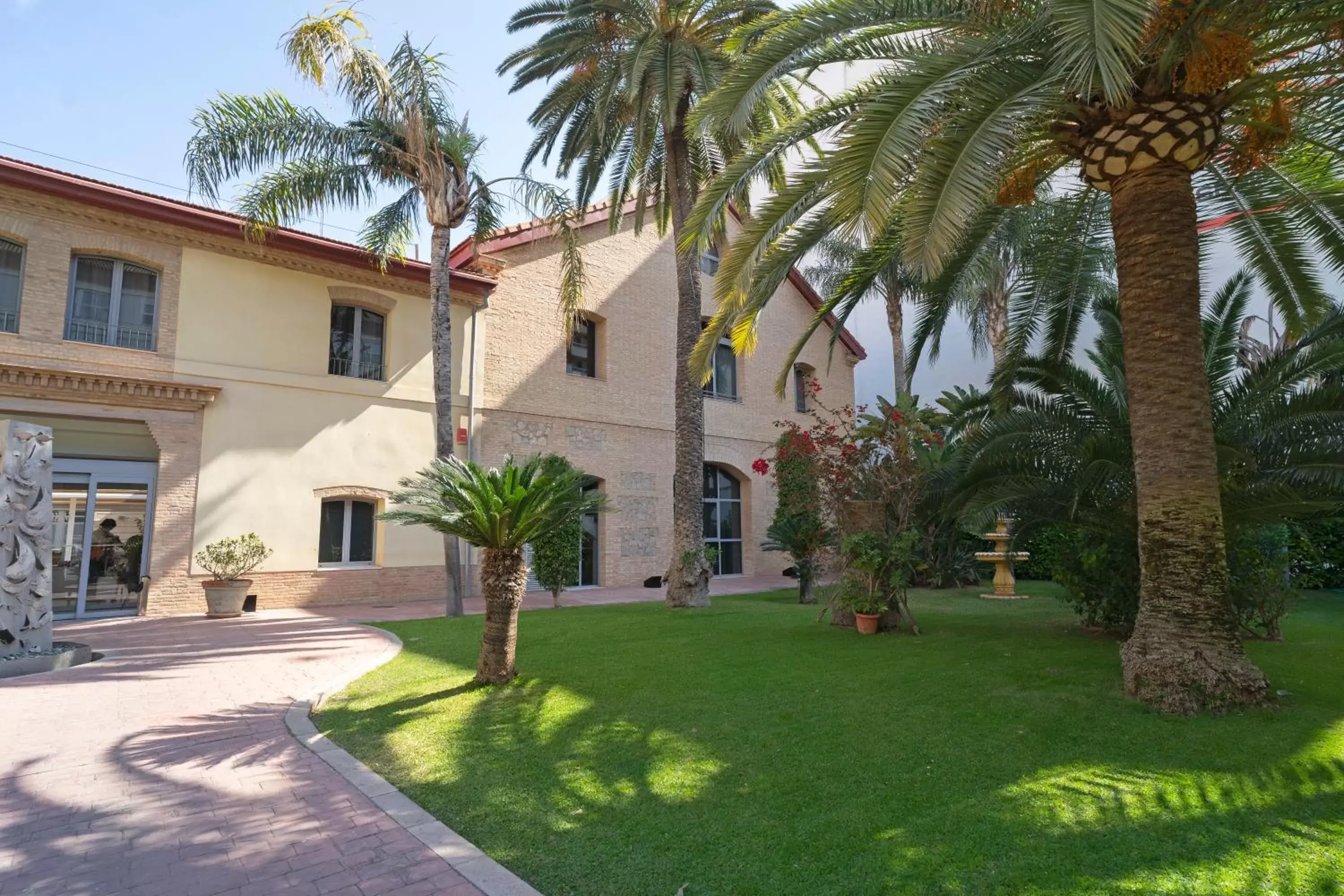 Property building in DWO Valencia Property building in DWO Valencia