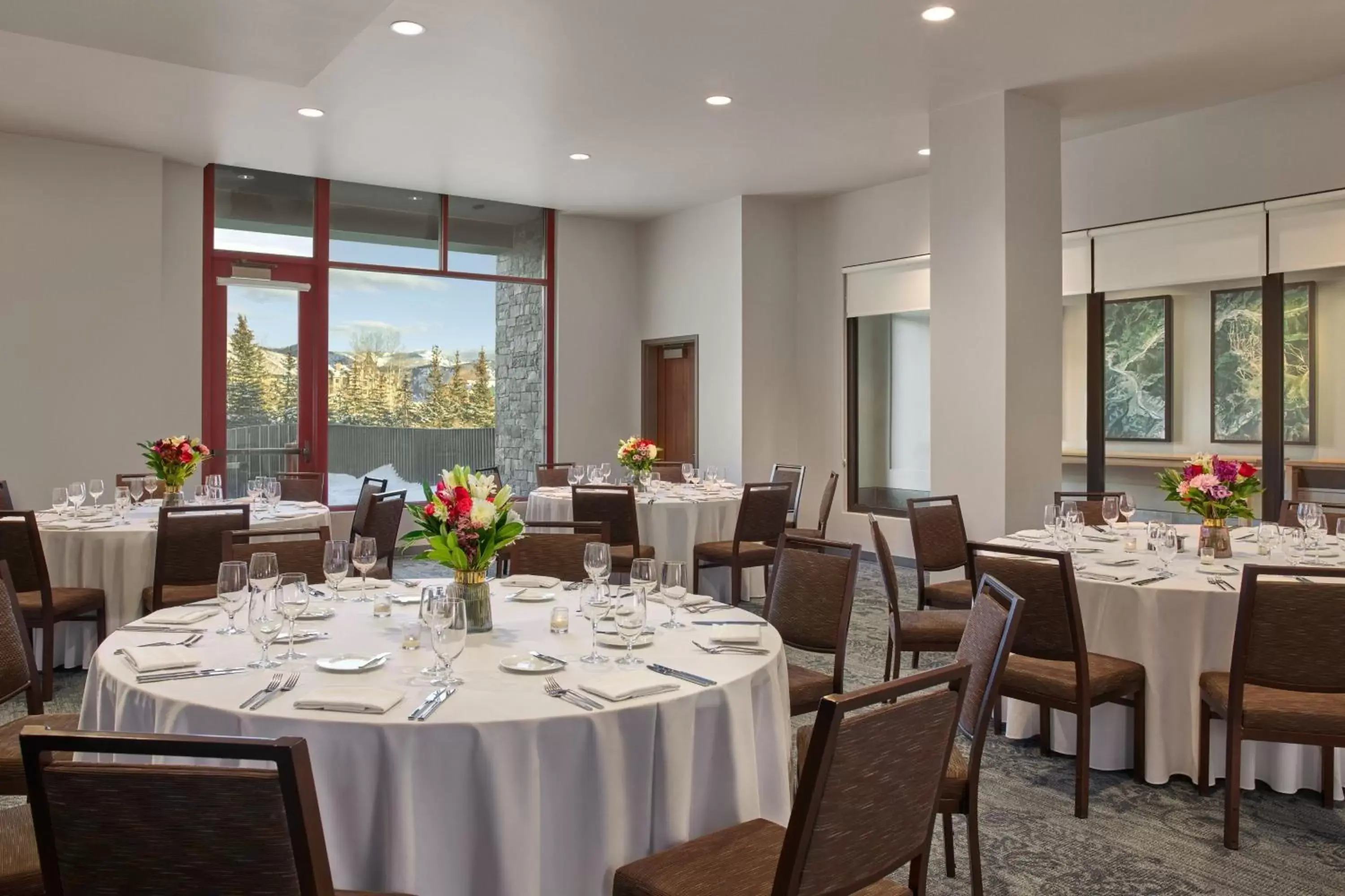 Meeting/conference room, Restaurant/Places to Eat in The Westin Riverfront Resort & Spa, Avon, Vail Valley