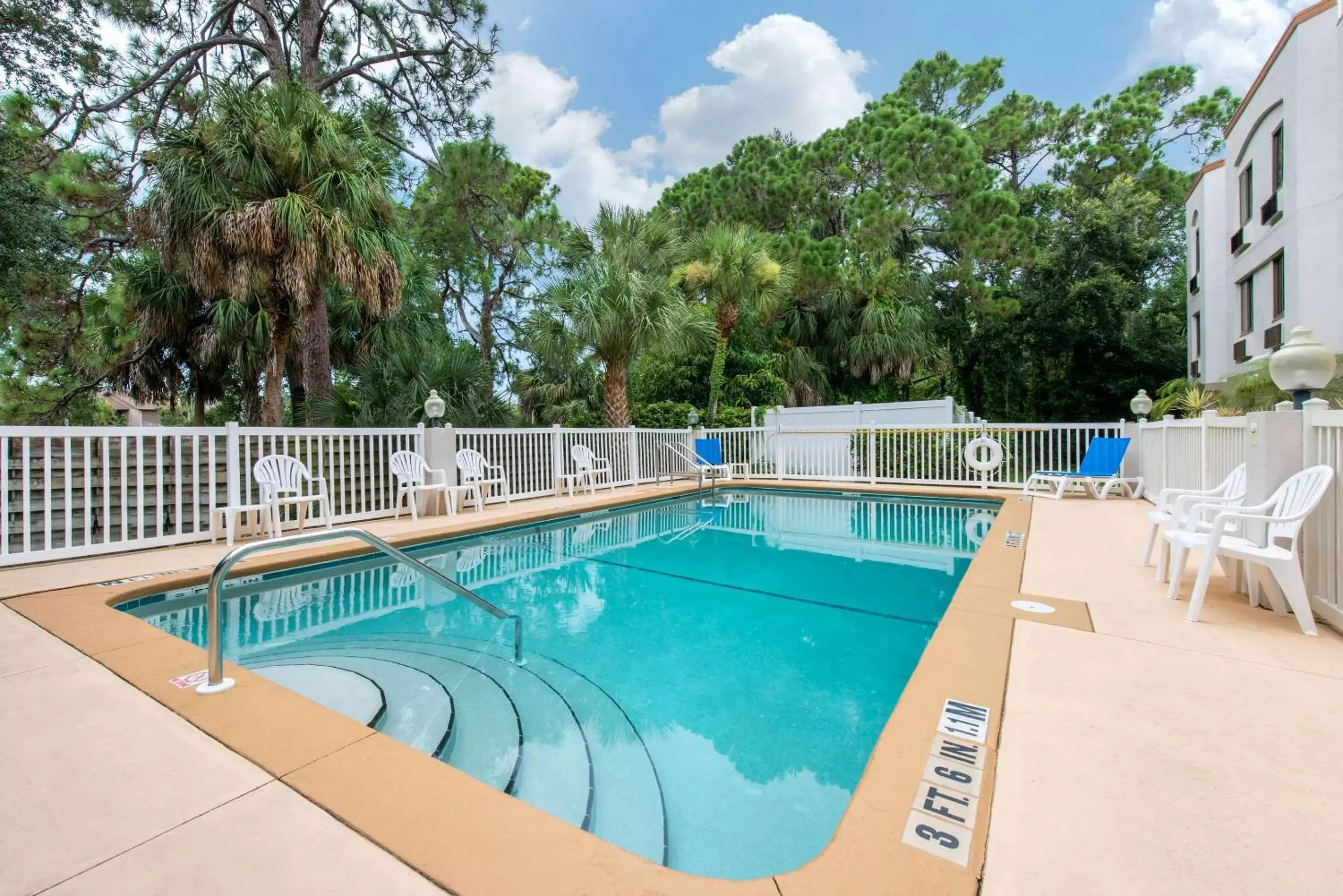 On site, Swimming Pool in Sleep Inn Sarasota North