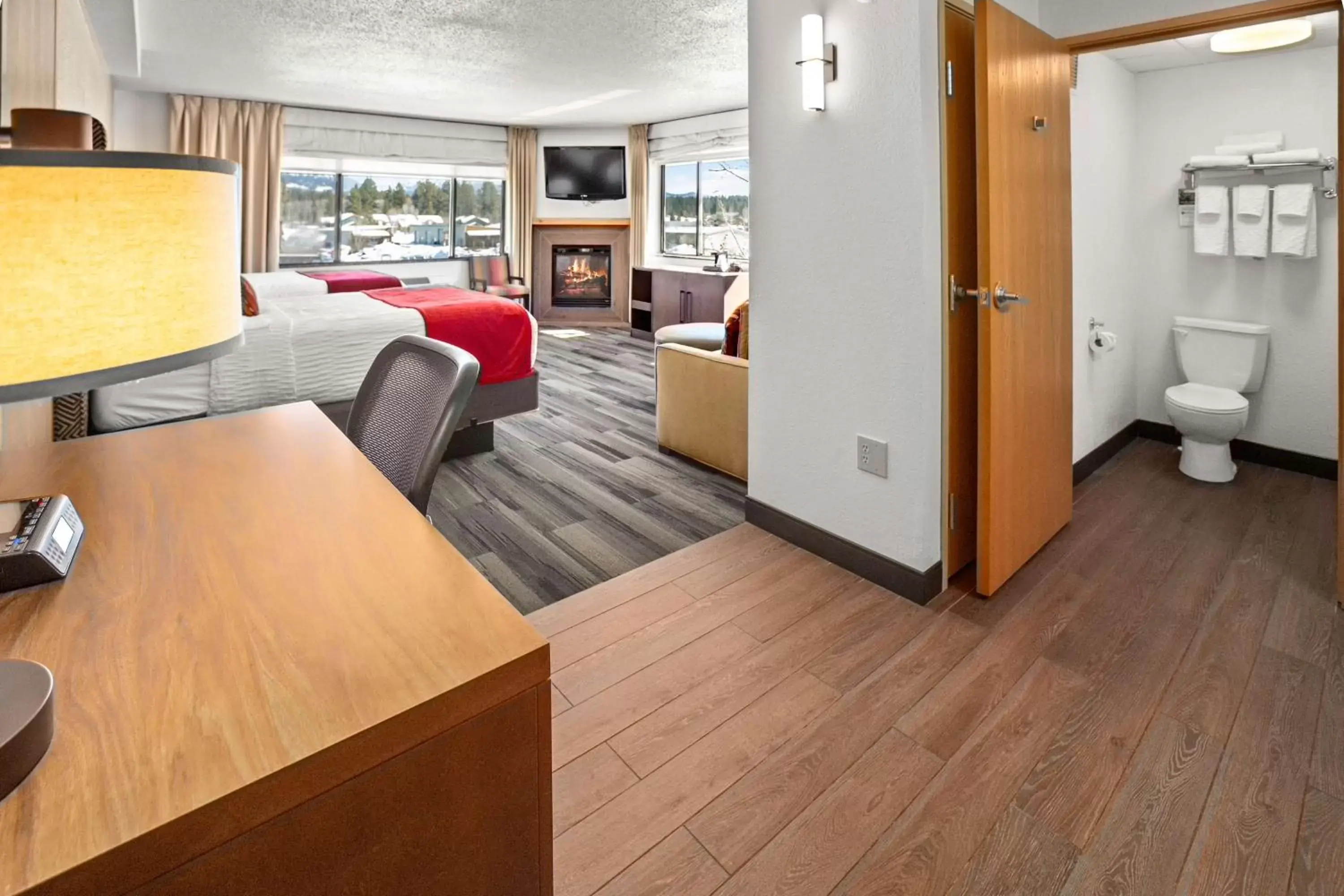 Photo of the whole room in Best Western Plus McCall Lodge and Suites