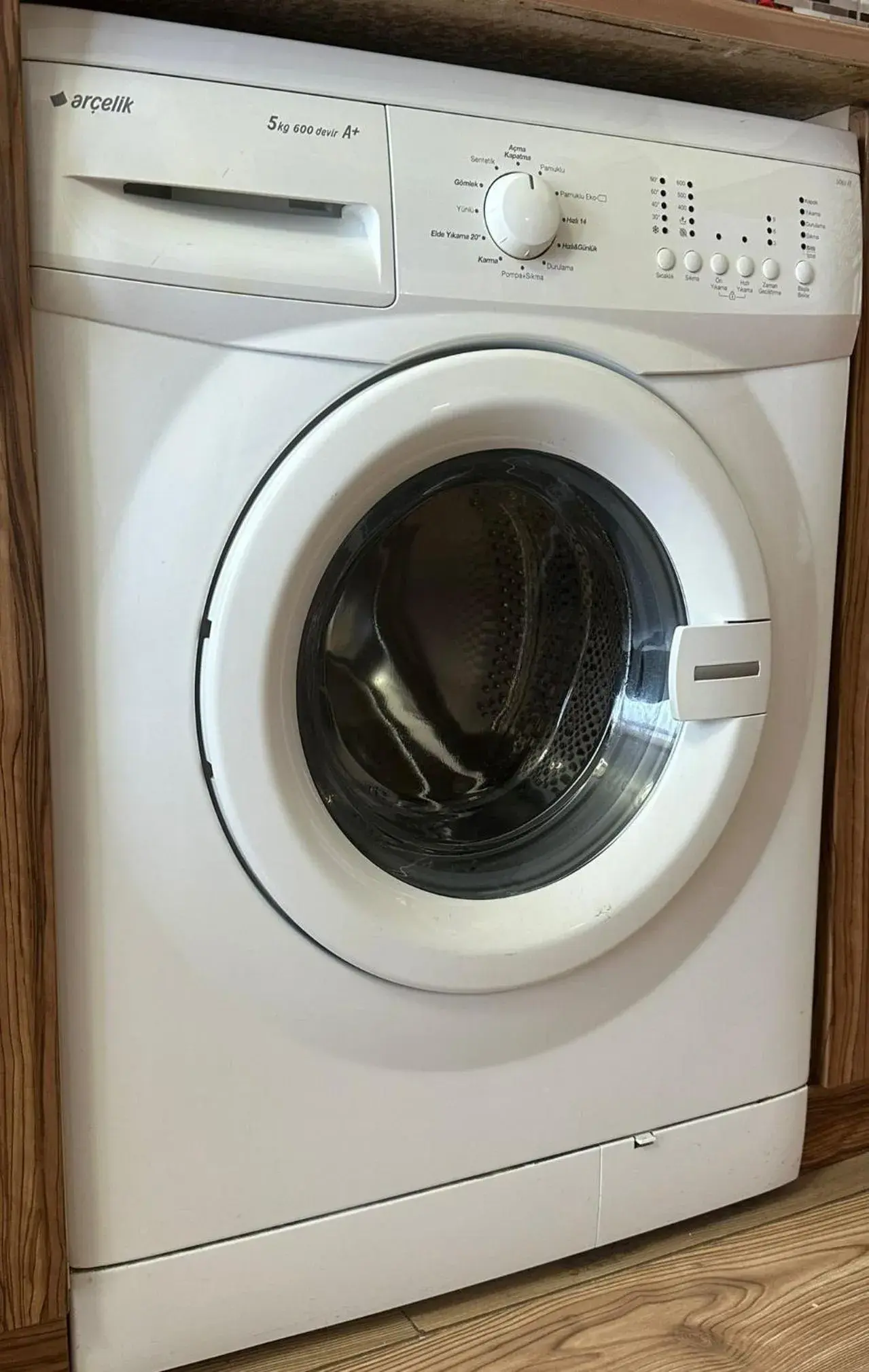 washing machine in Overland Residence