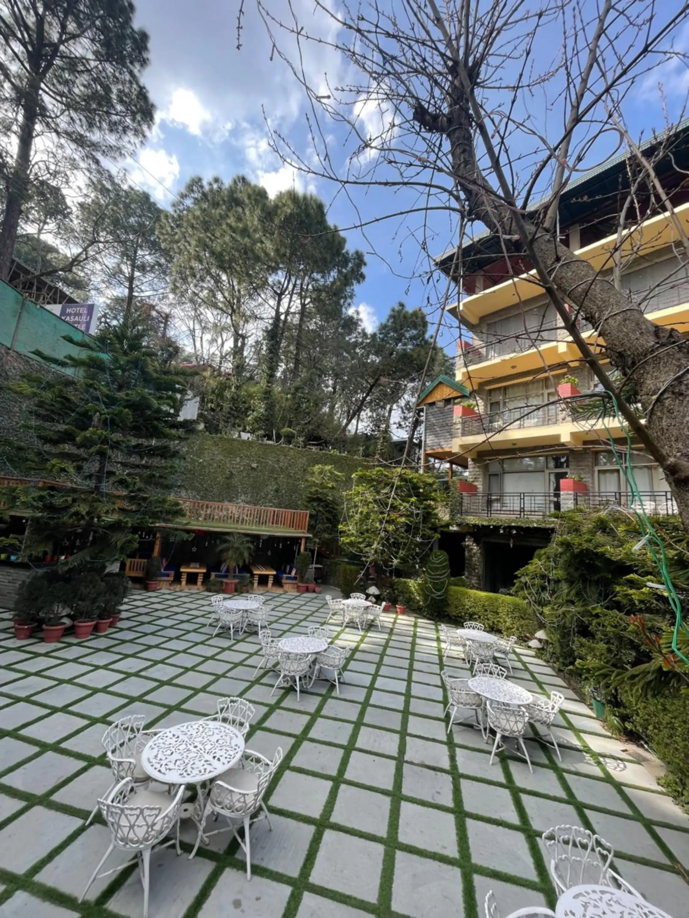 Garden view in Kasauli Castle Resort