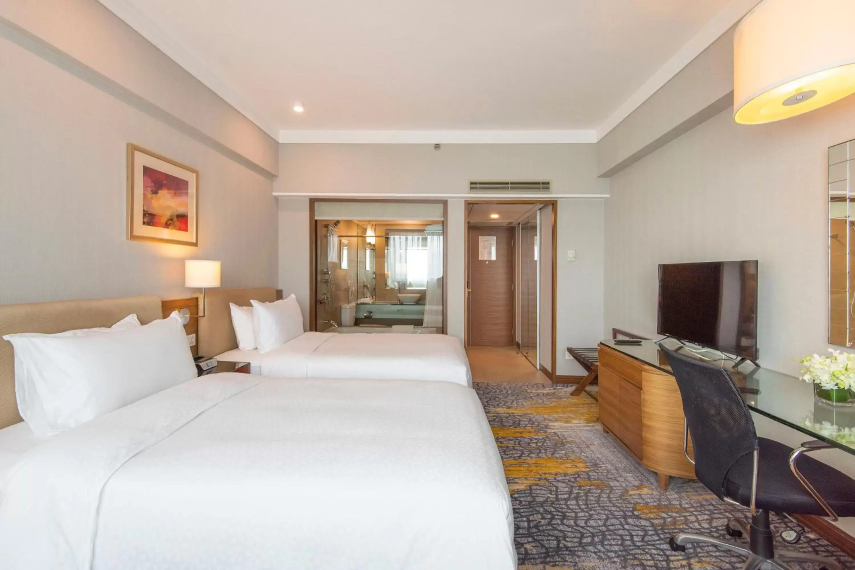 Bedroom in Four Points by Sheraton Shanghai, Pudong