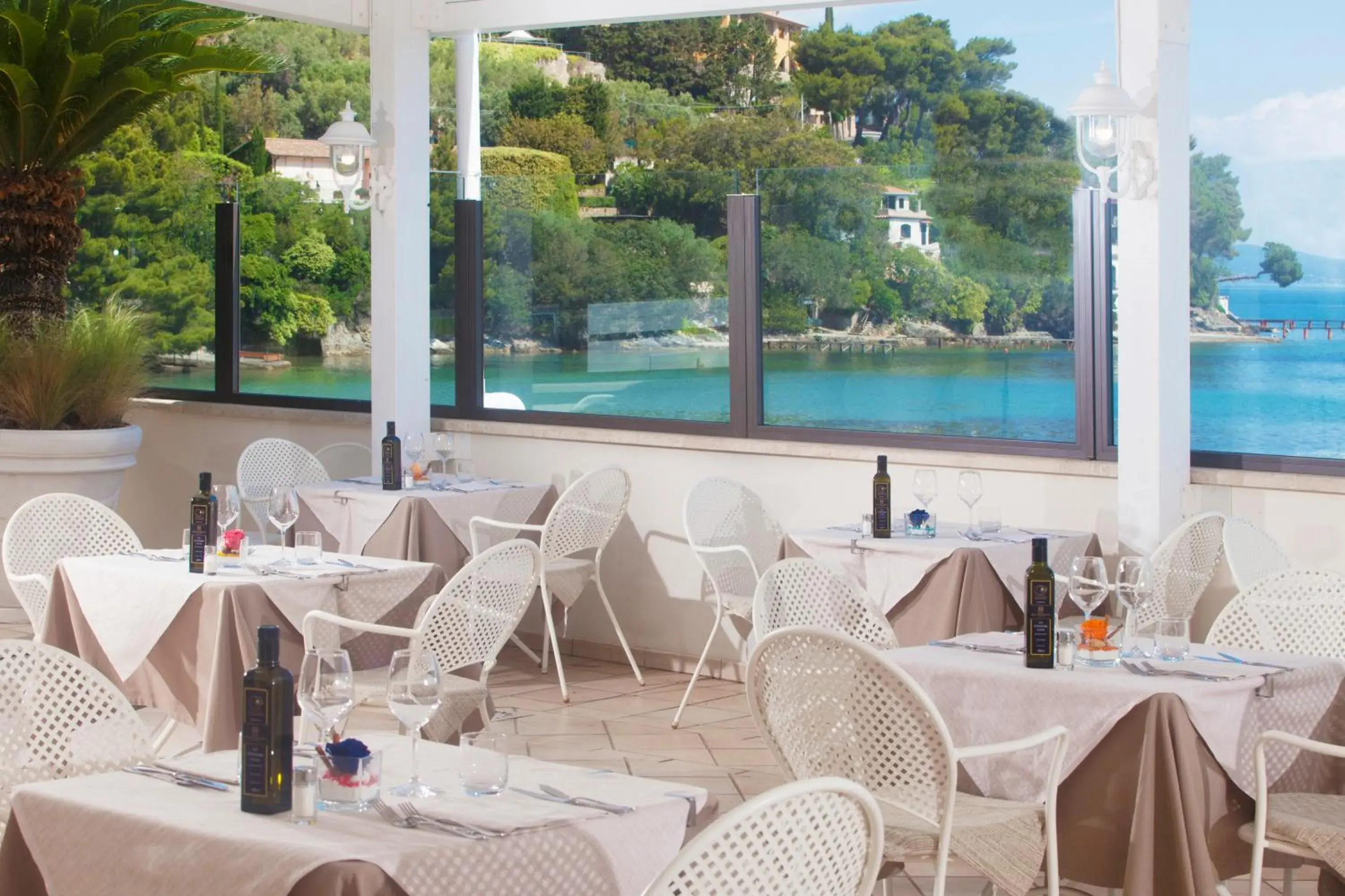 Restaurant/places to eat in Baia D'Argento Restaurant/places to eat in Baia D'Argento