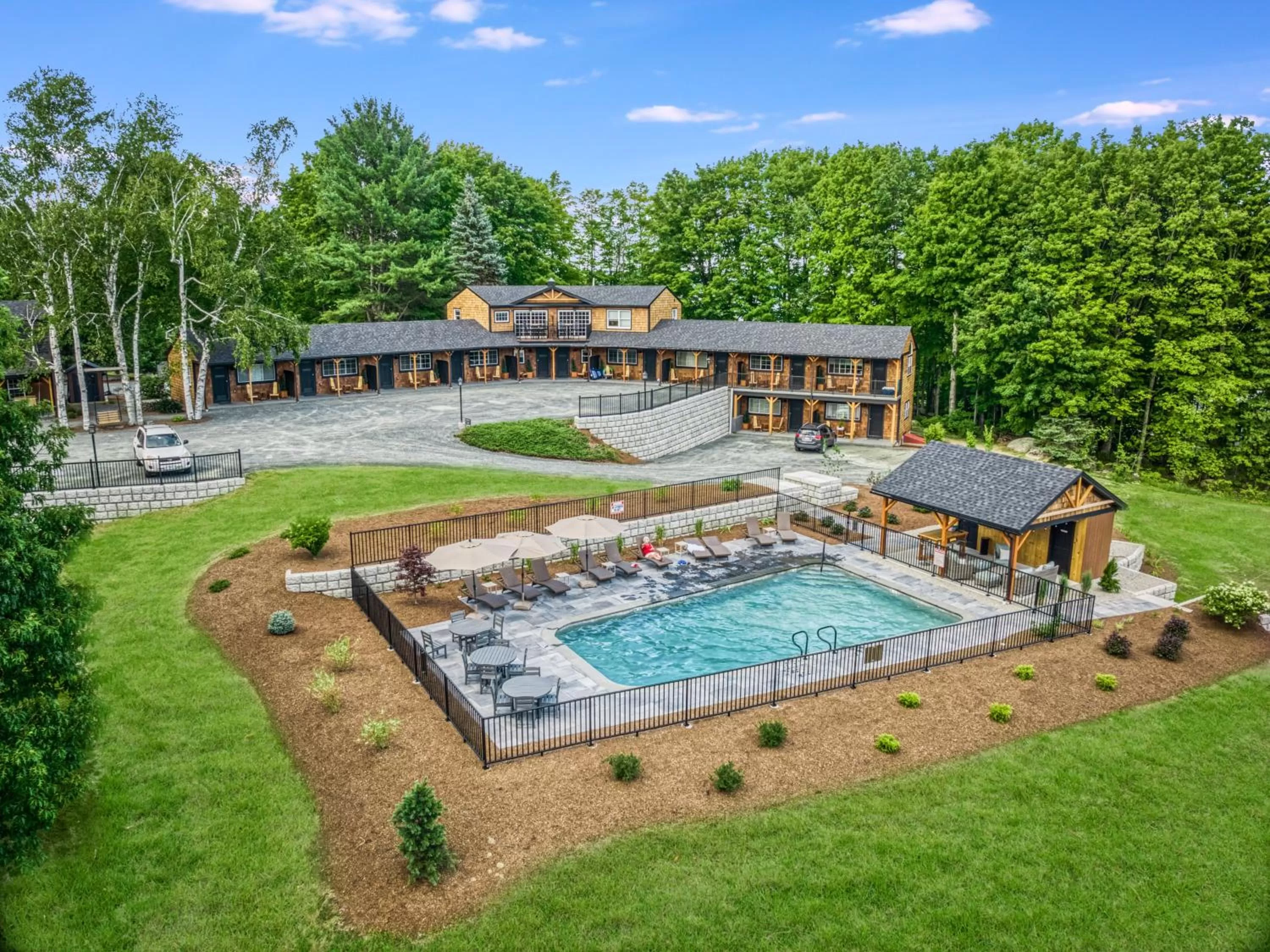 The Lodge by Sunapee Stays