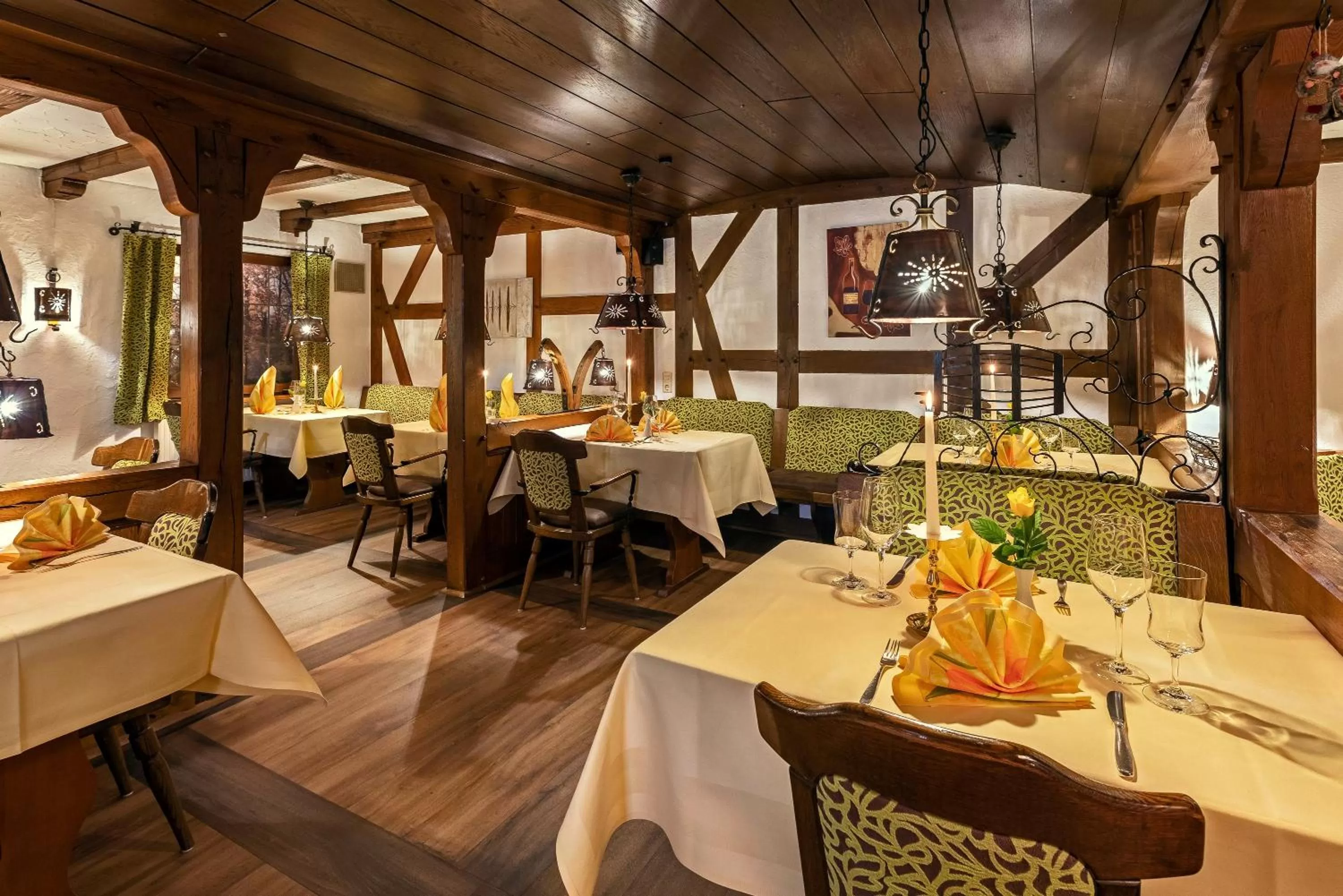 Restaurant/places to eat in Landhotel Albers